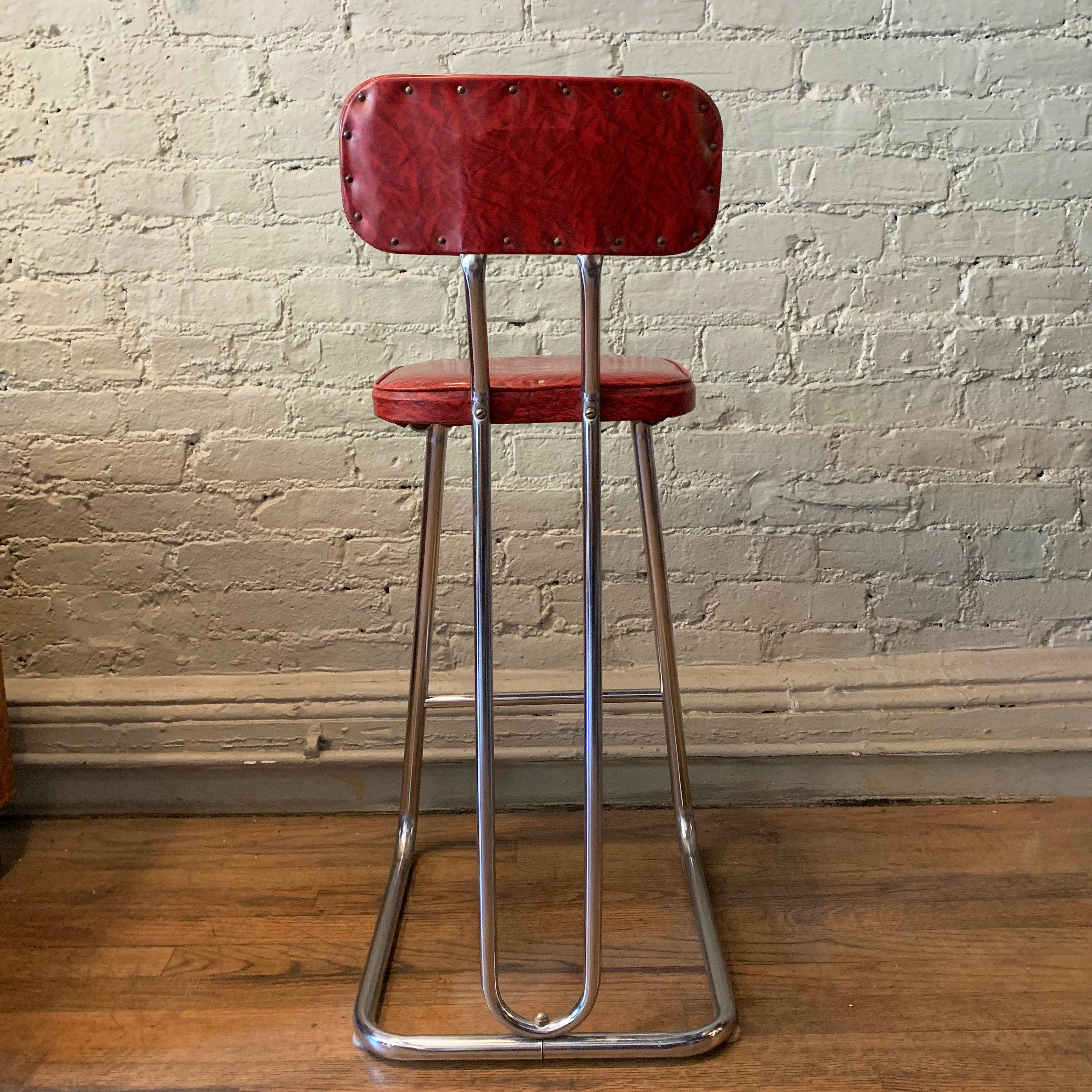 KEM Weber Counter Height Chrome Stool In Good Condition For Sale In Brooklyn, NY
