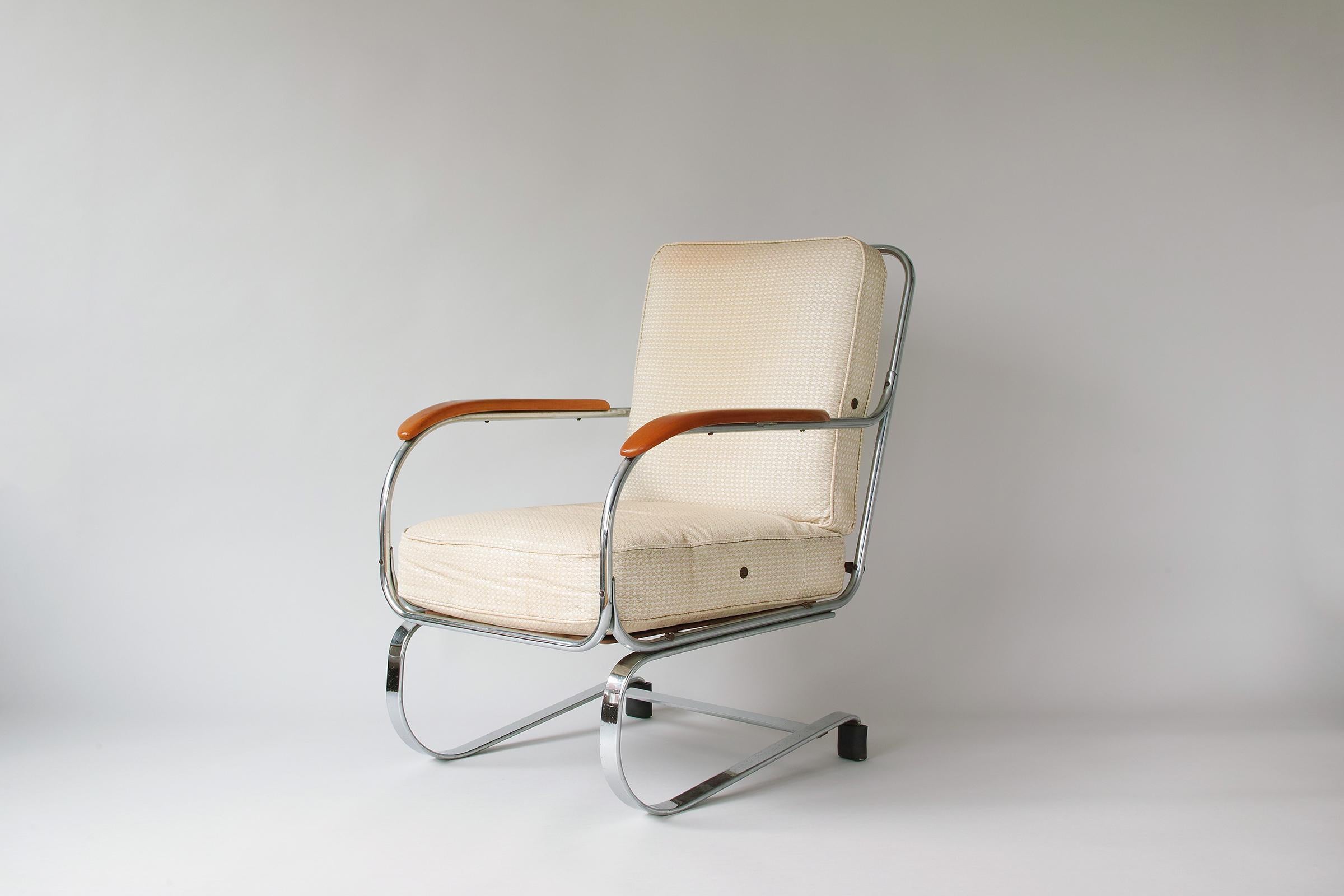 KEM Weber Machine Age Chrome Springer Lounge Chair In Good Condition For Sale In Brooklyn, NY