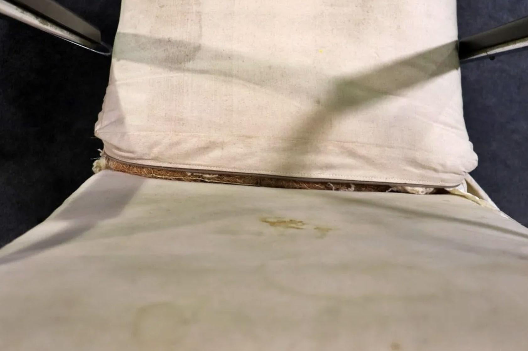 Métal Chaises signées Kem Weber en vente