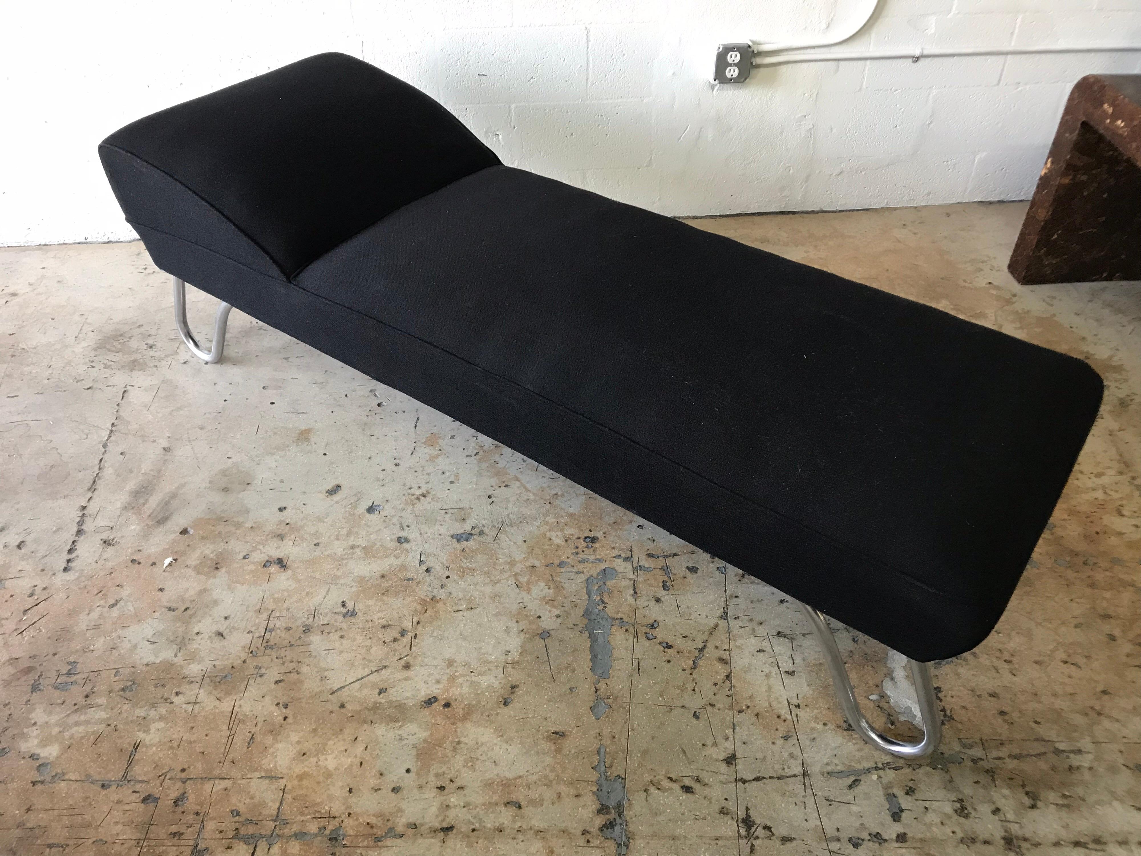 chaise streamline