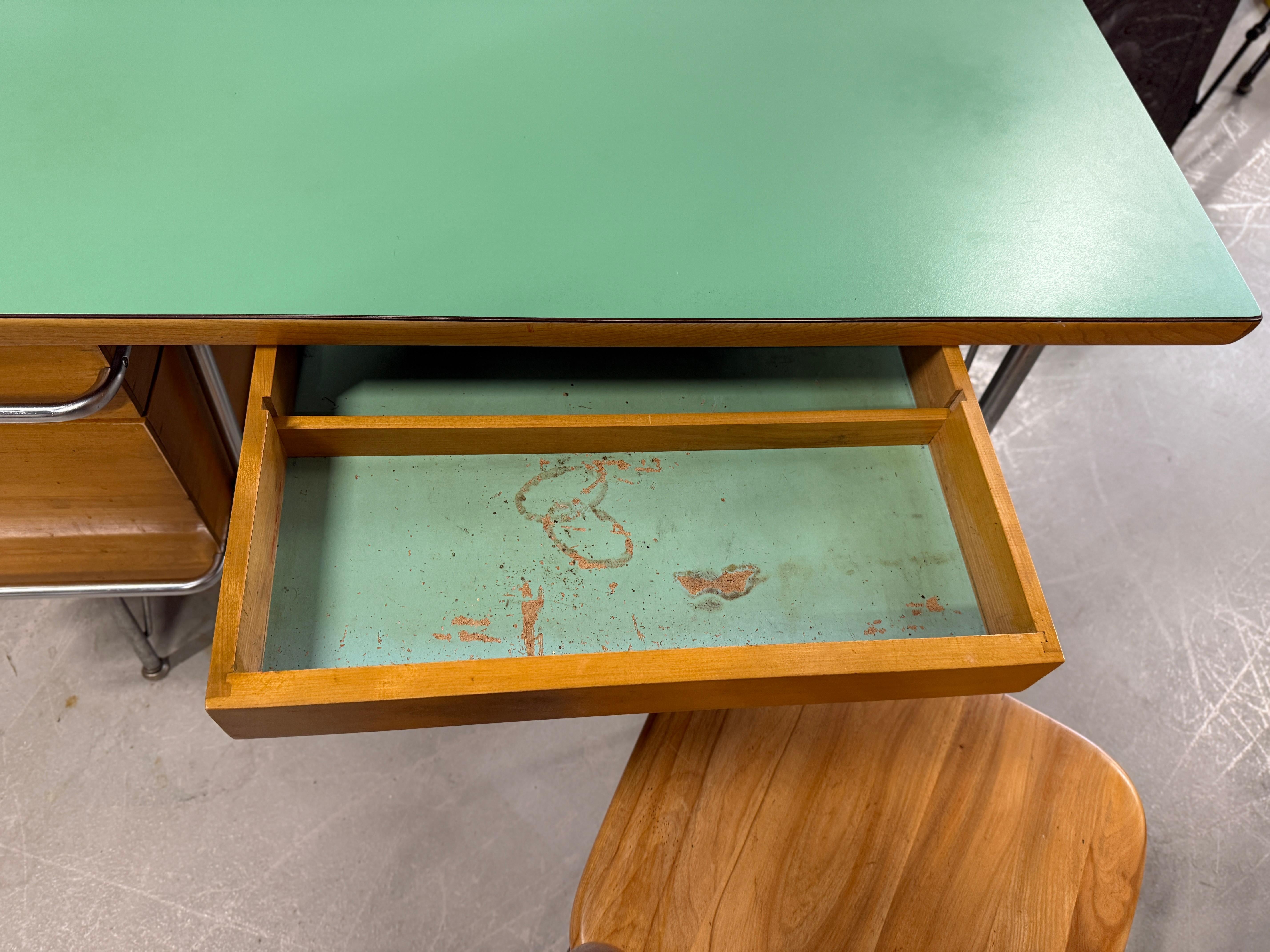 Kem Weber Trimline for Heywood Wakefield Desk and Chair For Sale 4