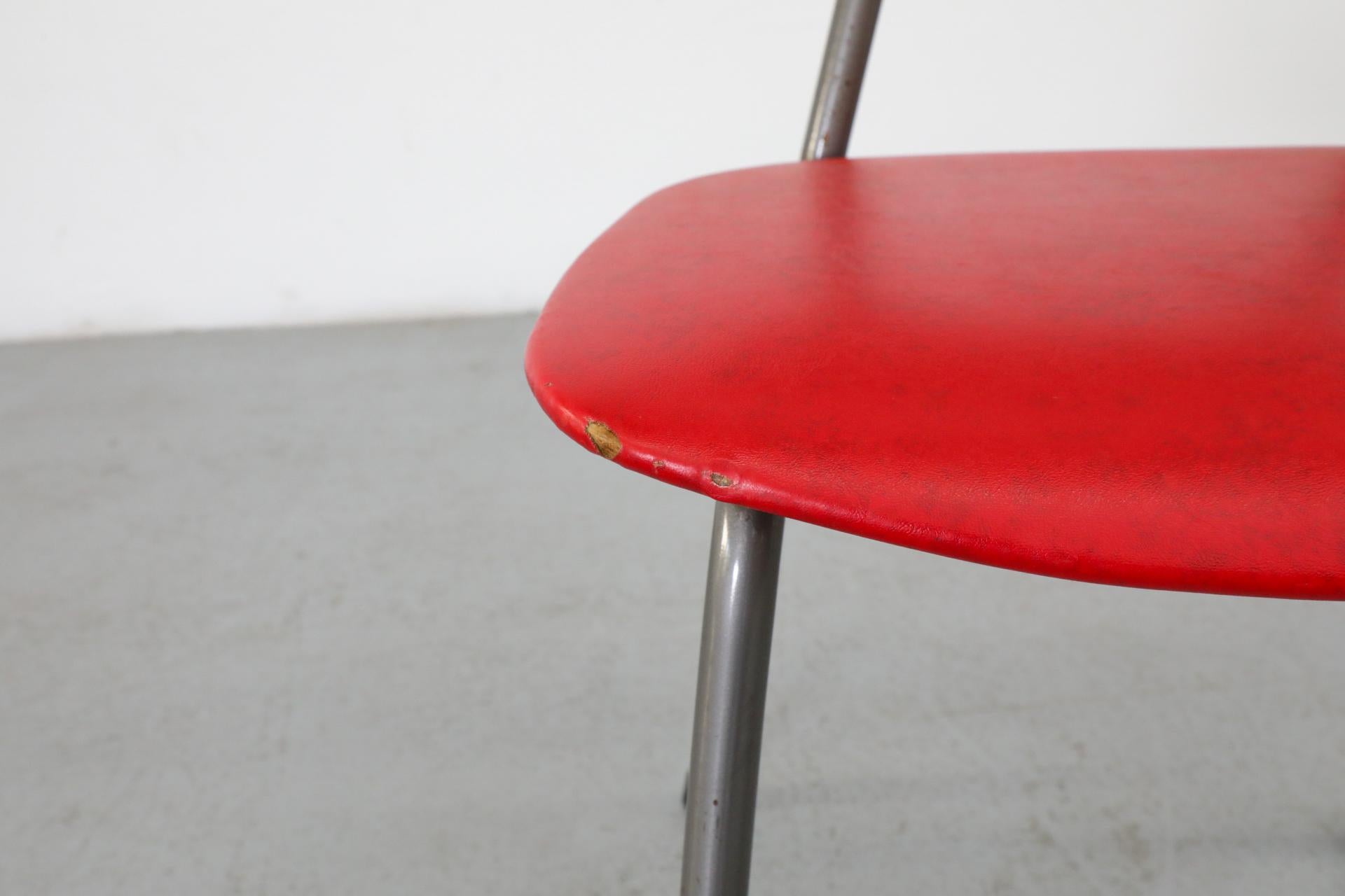 Chaises d'appoint ou de salle à manger en fil de fer inspirées de Kembo avec vinyle d'origine en vente 5