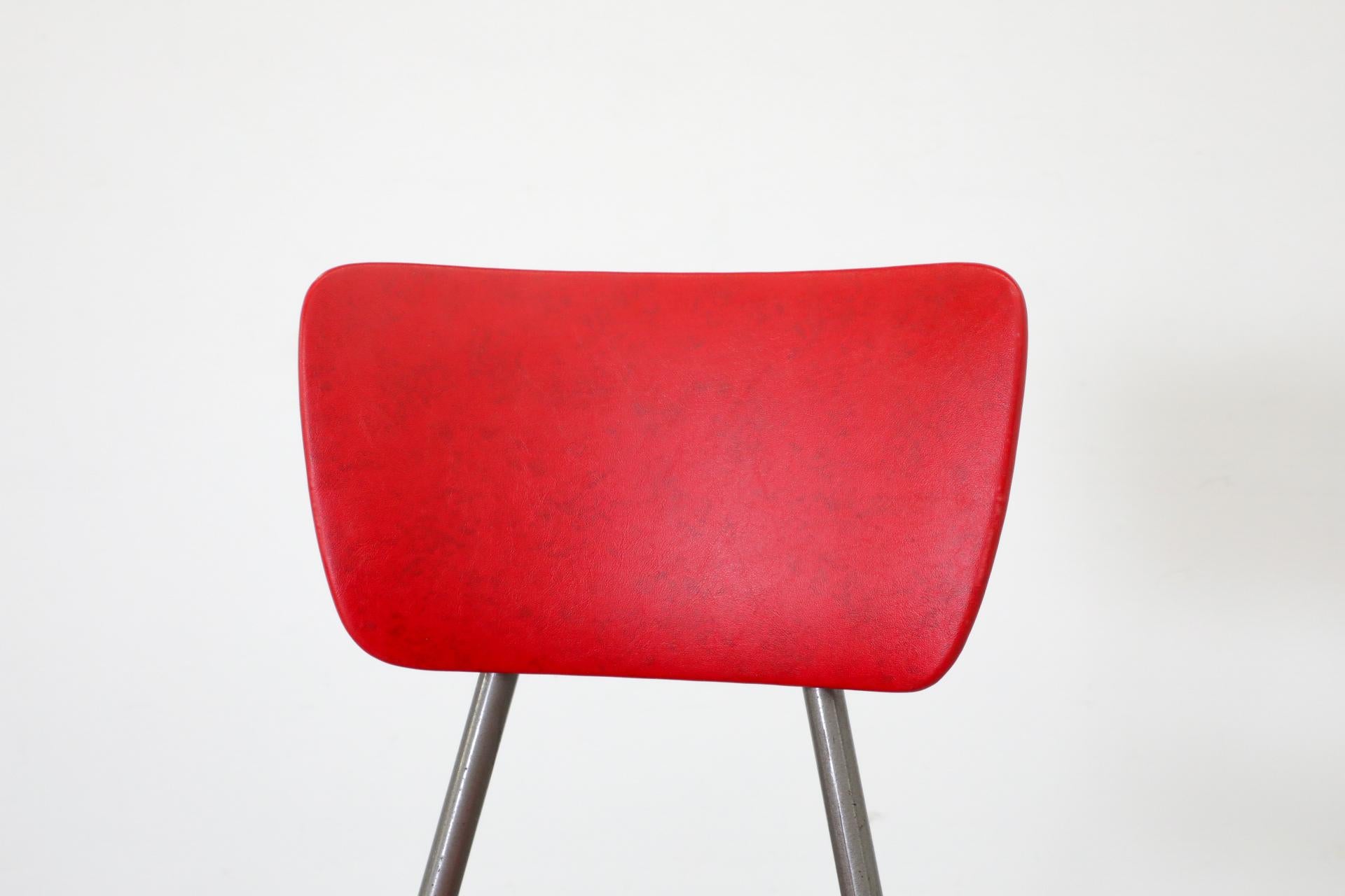 Chaises d'appoint ou de salle à manger en fil de fer inspirées de Kembo avec vinyle d'origine en vente 6