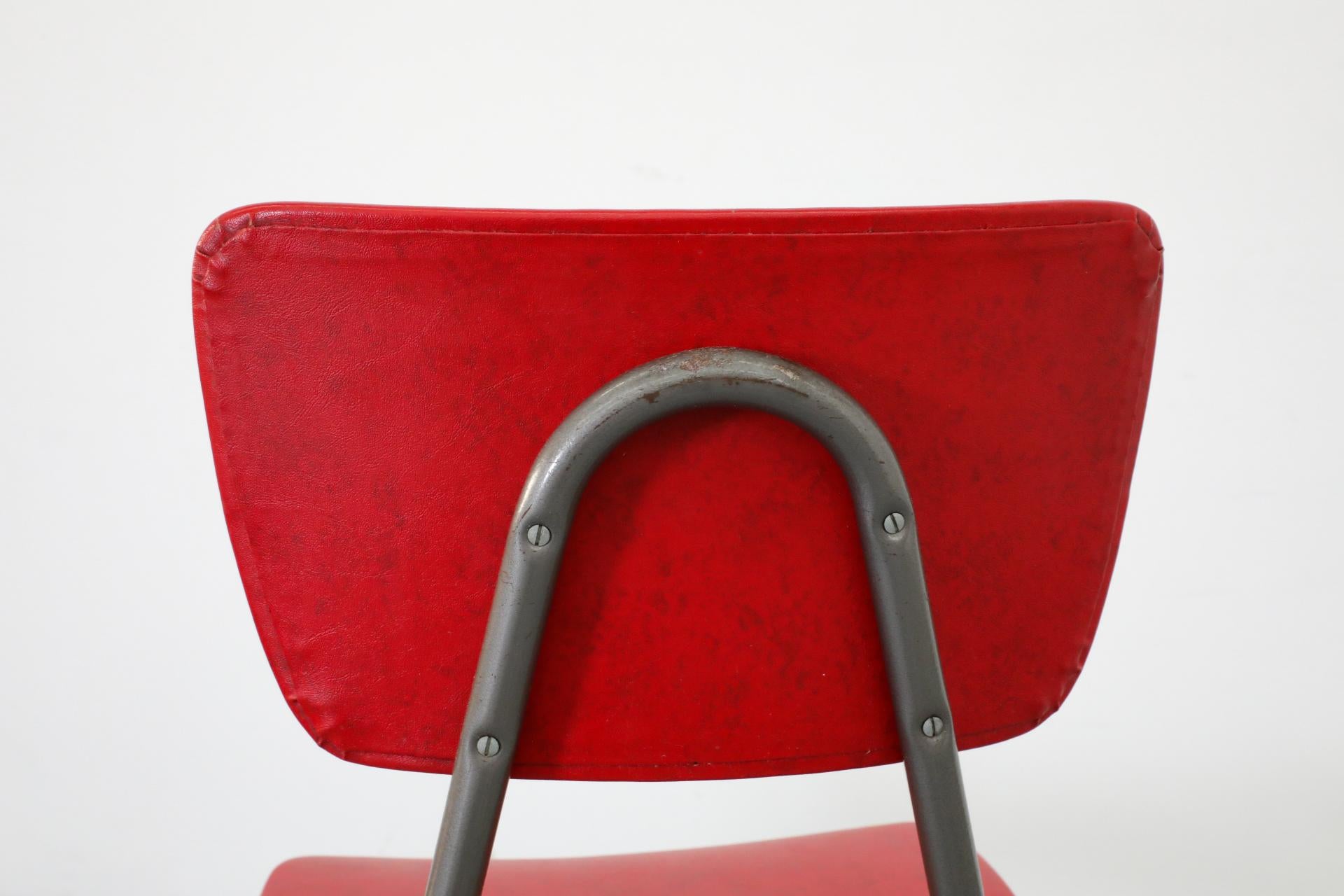 Chaises d'appoint ou de salle à manger en fil de fer inspirées de Kembo avec vinyle d'origine en vente 11