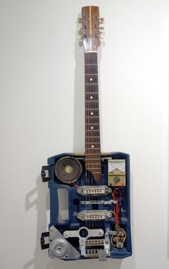 Sculpture murale hybride instrument de guitare Drill Case Guitar