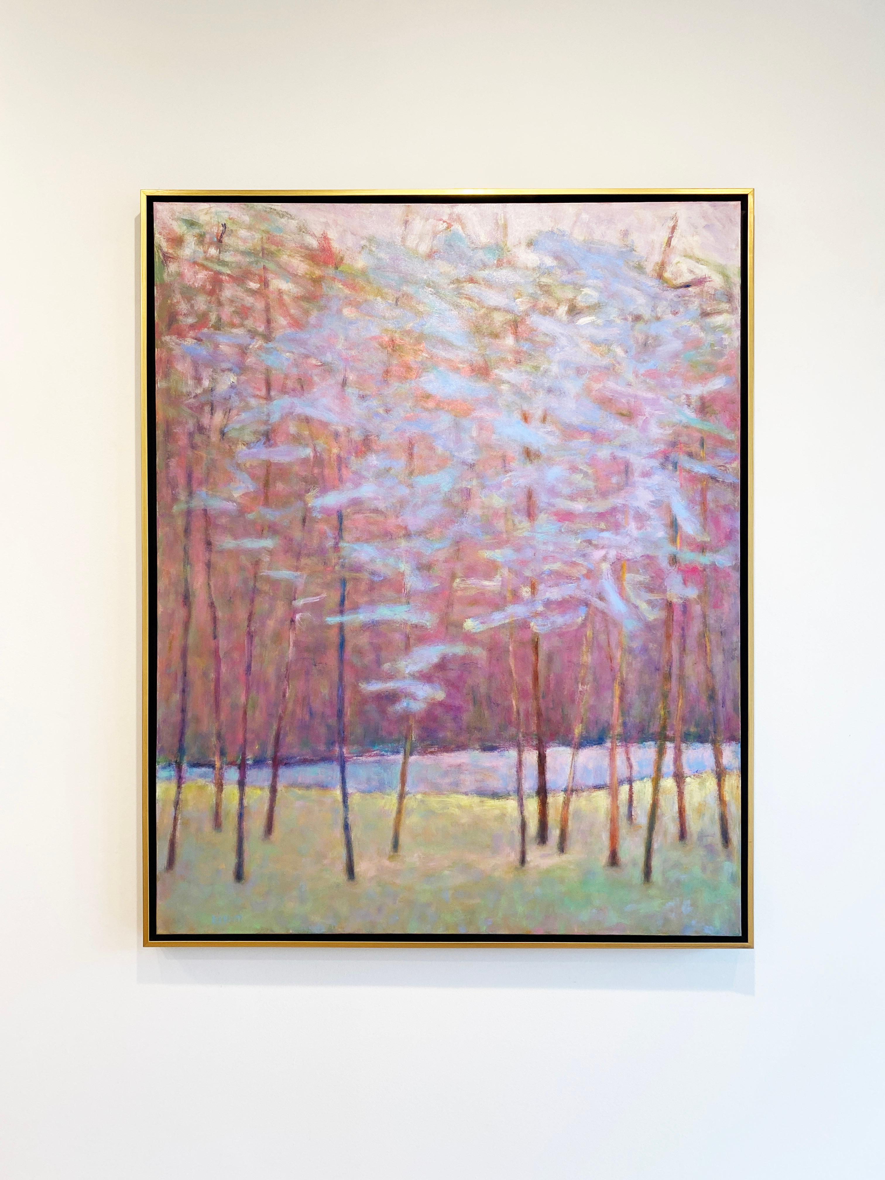 'Soft Tones at the Creek' 2022 des amerikanischen Künstlers Ken Elliott. Öl auf Leinwand, 50 x 40 Zoll. / Rahmen: 51,5 x 41,75 in. Dieses Gemälde eines Waldes und Bodens besteht aus Farben in Hellblau, Grün, Rosa, Lila und Braun. Gerahmt in einem