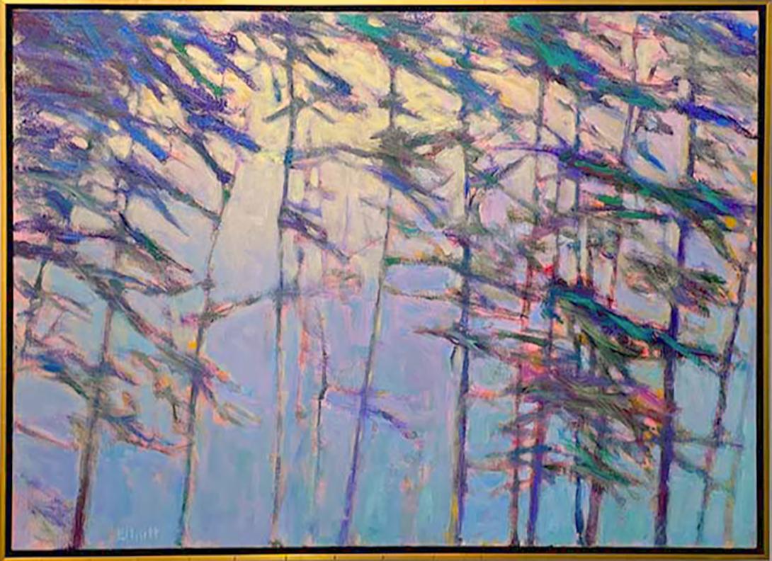 Cette peinture abstraite contemporaine de Ken Elliott présente des arbres abstraits dans une palette aux tons froids. Les coups de pinceau bleus et violets énergiques qui composent les troncs d'arbre et les feuilles sont réchauffés par un accent