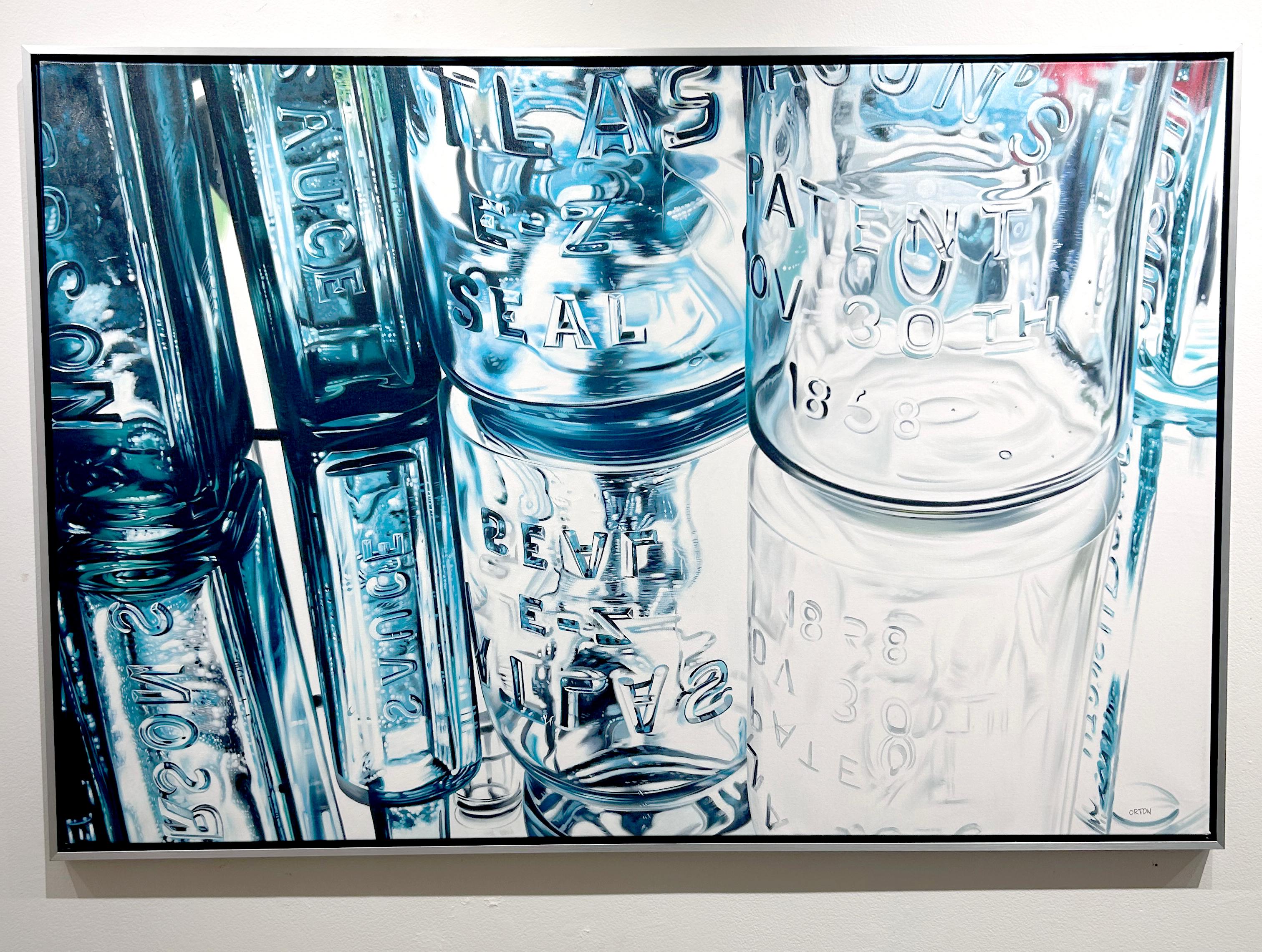 Ken Orton, „Rose Blossom“, Blaues Glasgefäß Stillleben, Fotorealistisches Ölgemälde im Angebot 1
