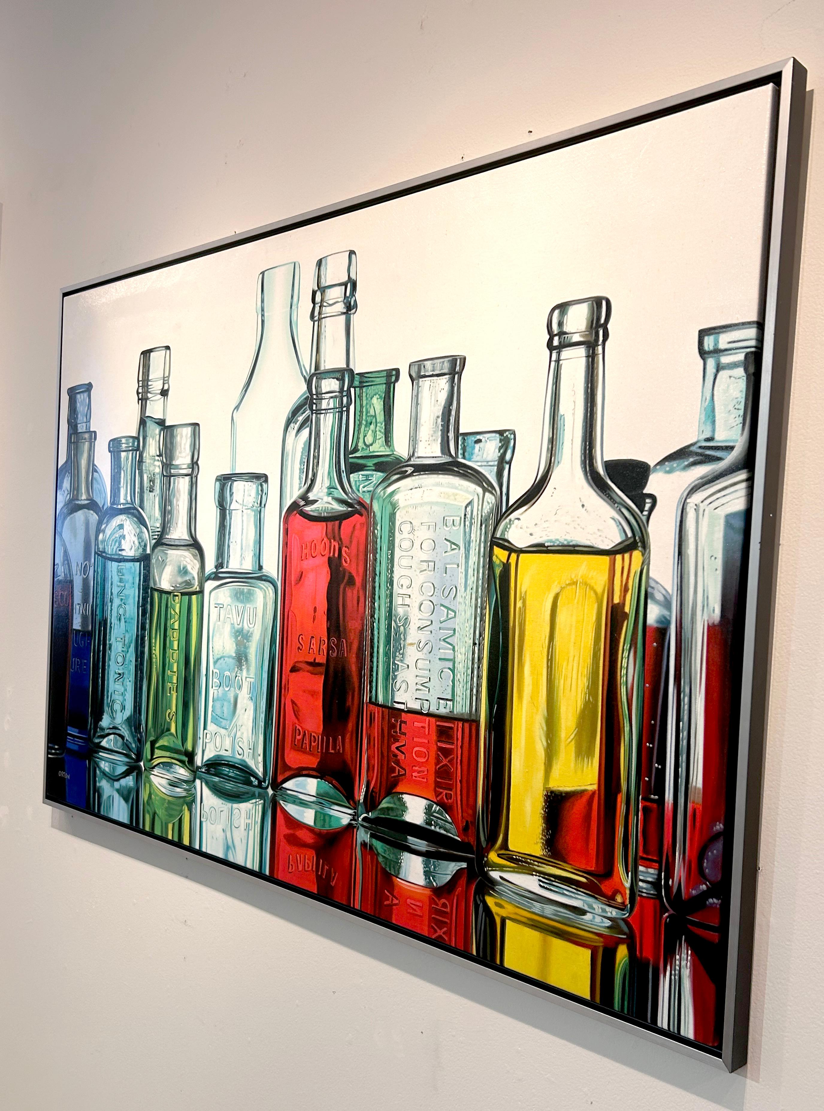 Peinture à l'huile « Tonic » de Ken Orton, représentant des bouteilles colorées photoréalistes  en vente 3