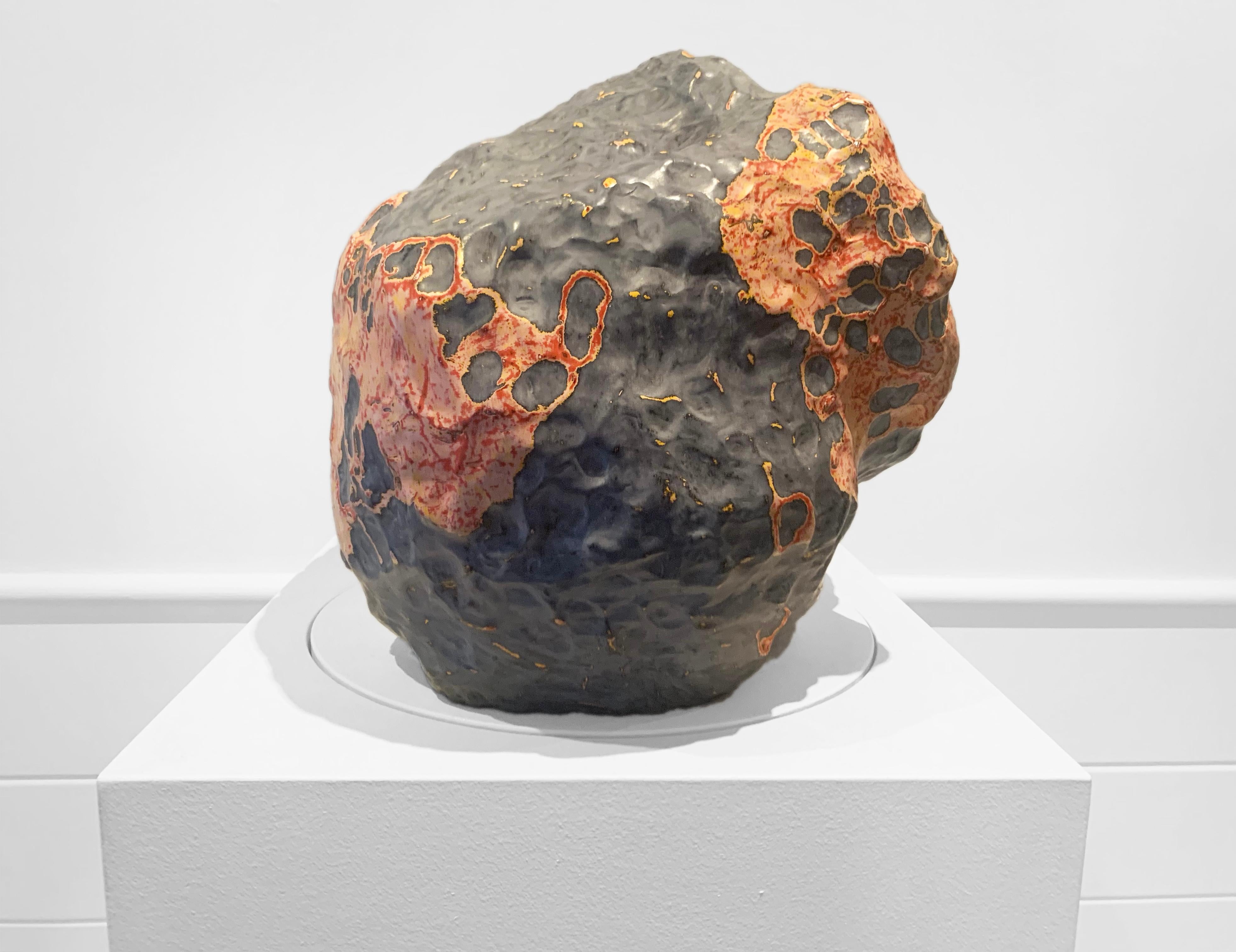 Abstract Sculpture di Ken Price - Il francobollo del passato