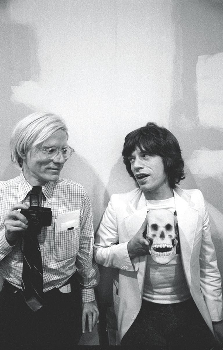 Black and White Photograph Ken Regan - Andy Warhol et Mick Jagger