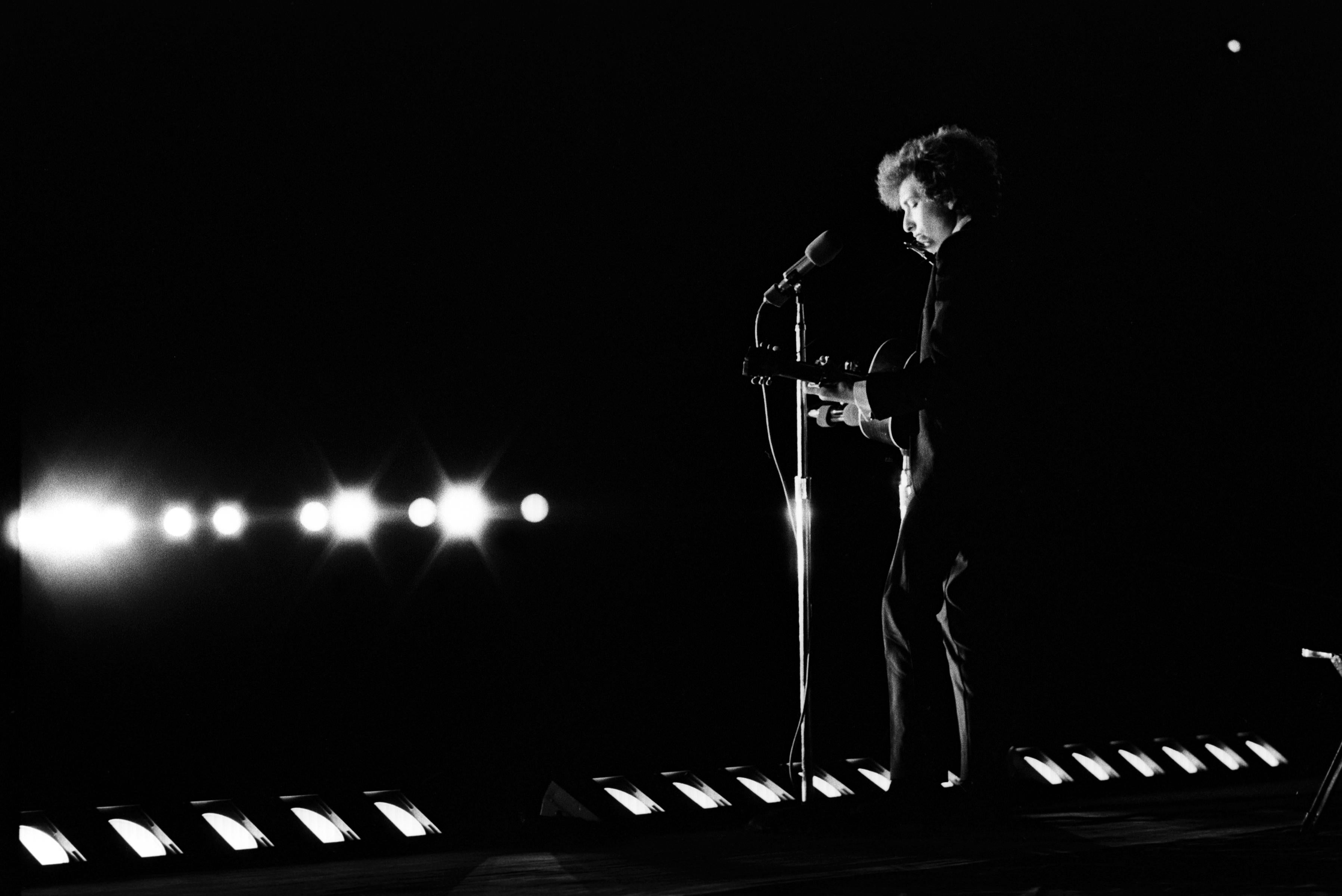 Ken Regan Black and White Photograph - Bob Dylan concert in Forest Hills, 1965