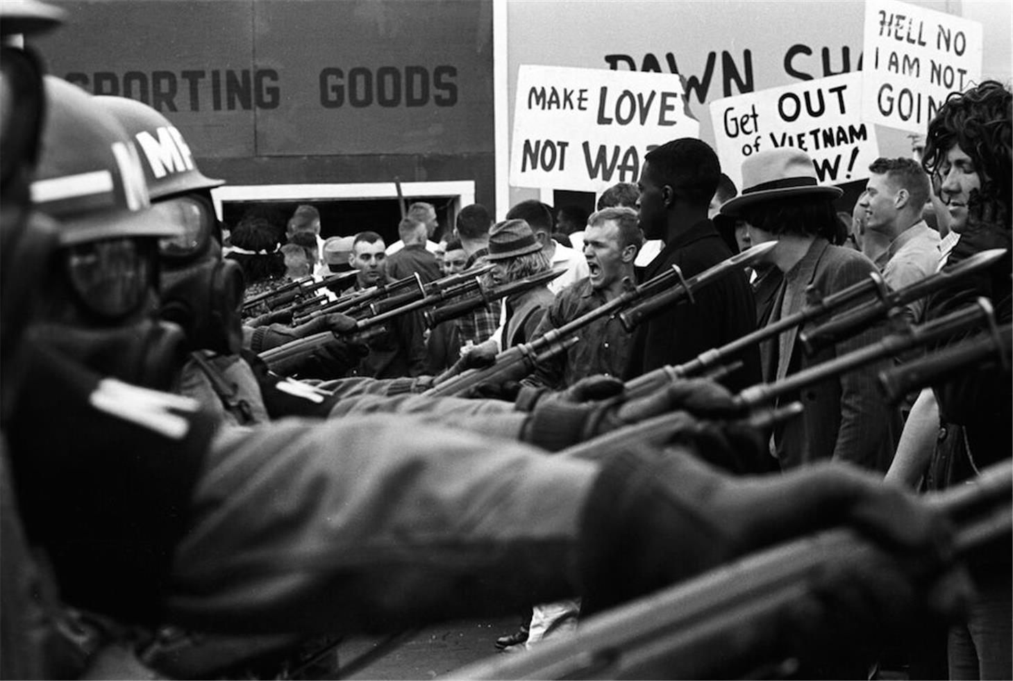 Ken Regan Black and White Photograph - Riot School, GA, 1968