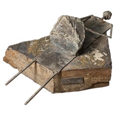 Ken Vares — « Dead Man », 1967 : sculpture abstraite de style brutaliste en métal soudé et pierre