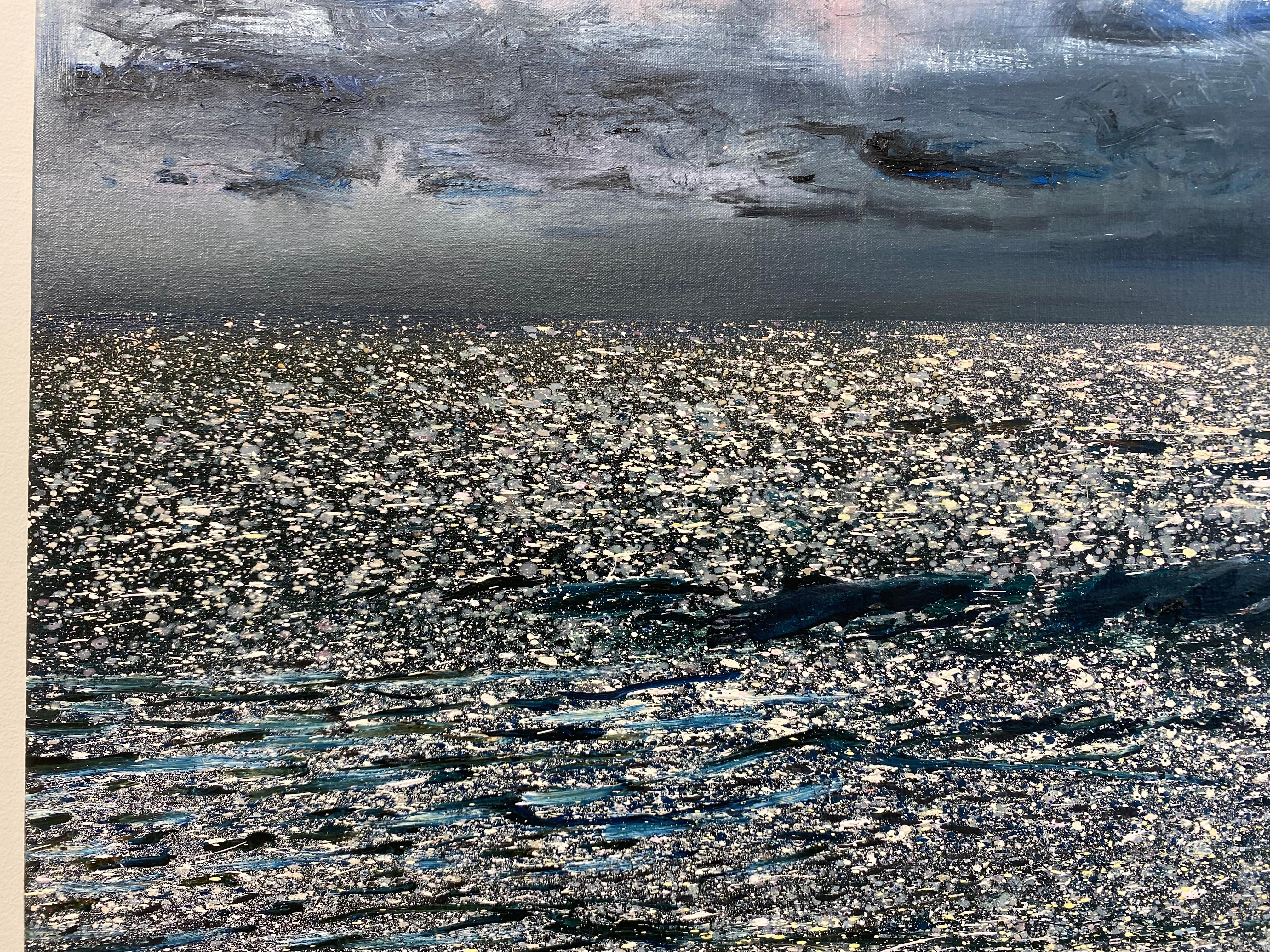 Ken Zier
Winterküste
125 x 125 cm (nicht gerahmt)
Ölfarbe auf Leinwand

Ken Zier - Dänischer zeitgenössischer Maler von Licht und Meer

Der dänische Künstler Ken Zier fängt die flüchtige Schönheit der Natur mit einem meisterhaften Fokus auf Licht,