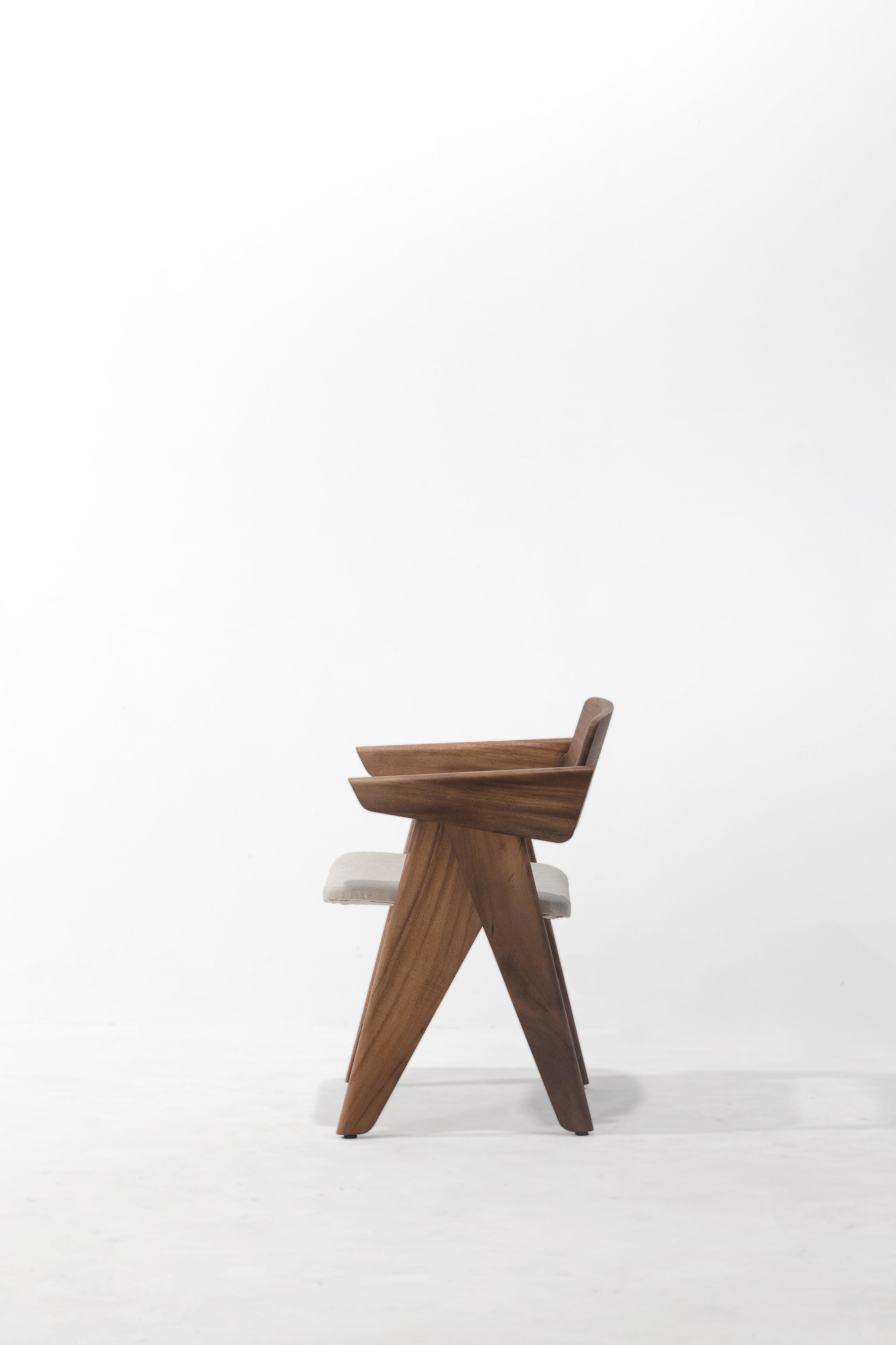 Silla Kena (Asiento Acolchado), Madera Natural Monkey Pod Tailandés en venta