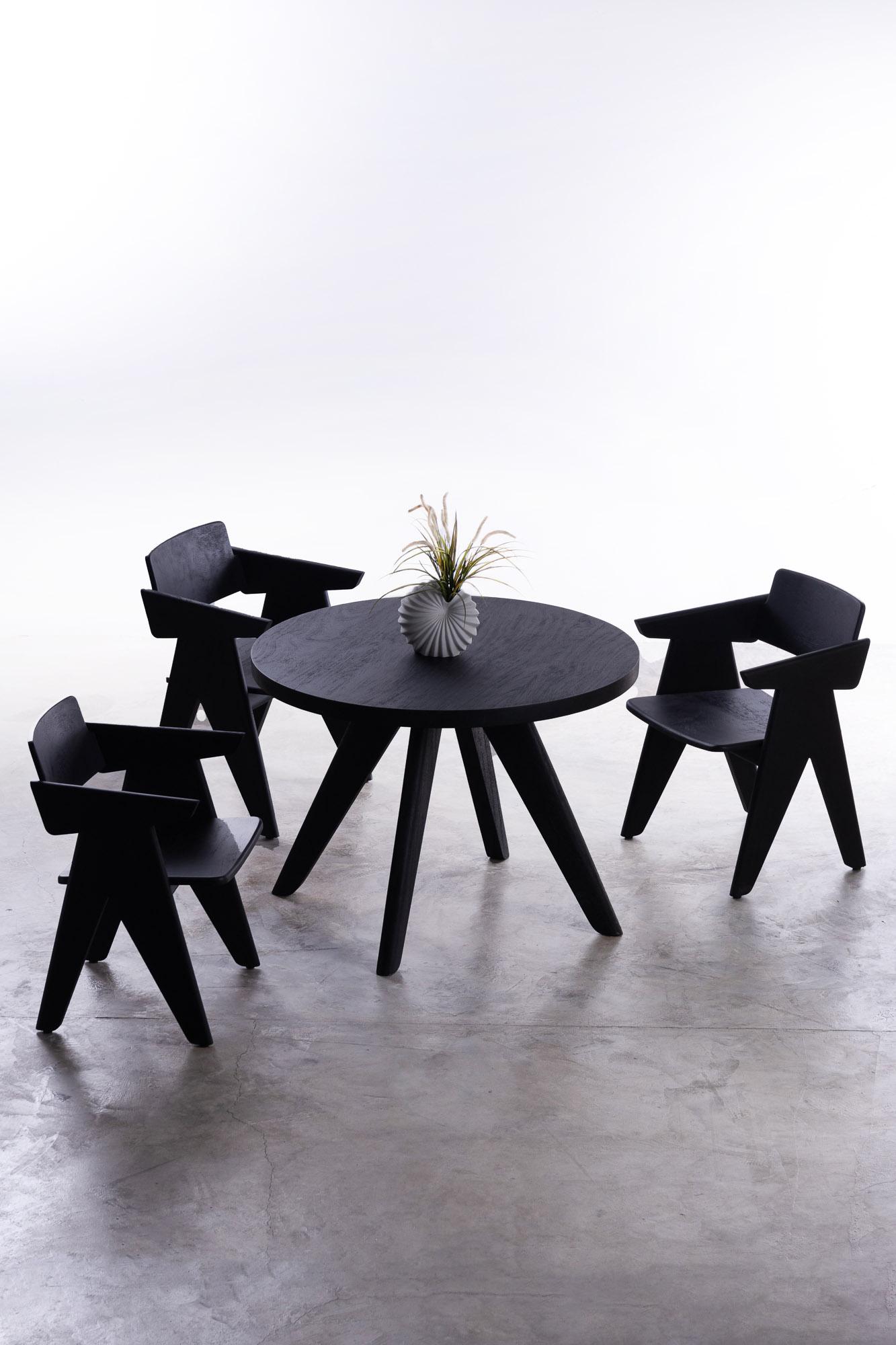 KENA Chair, Rough Black Monkey Pod Wood In New Condition For Sale In Chiangmai, TH