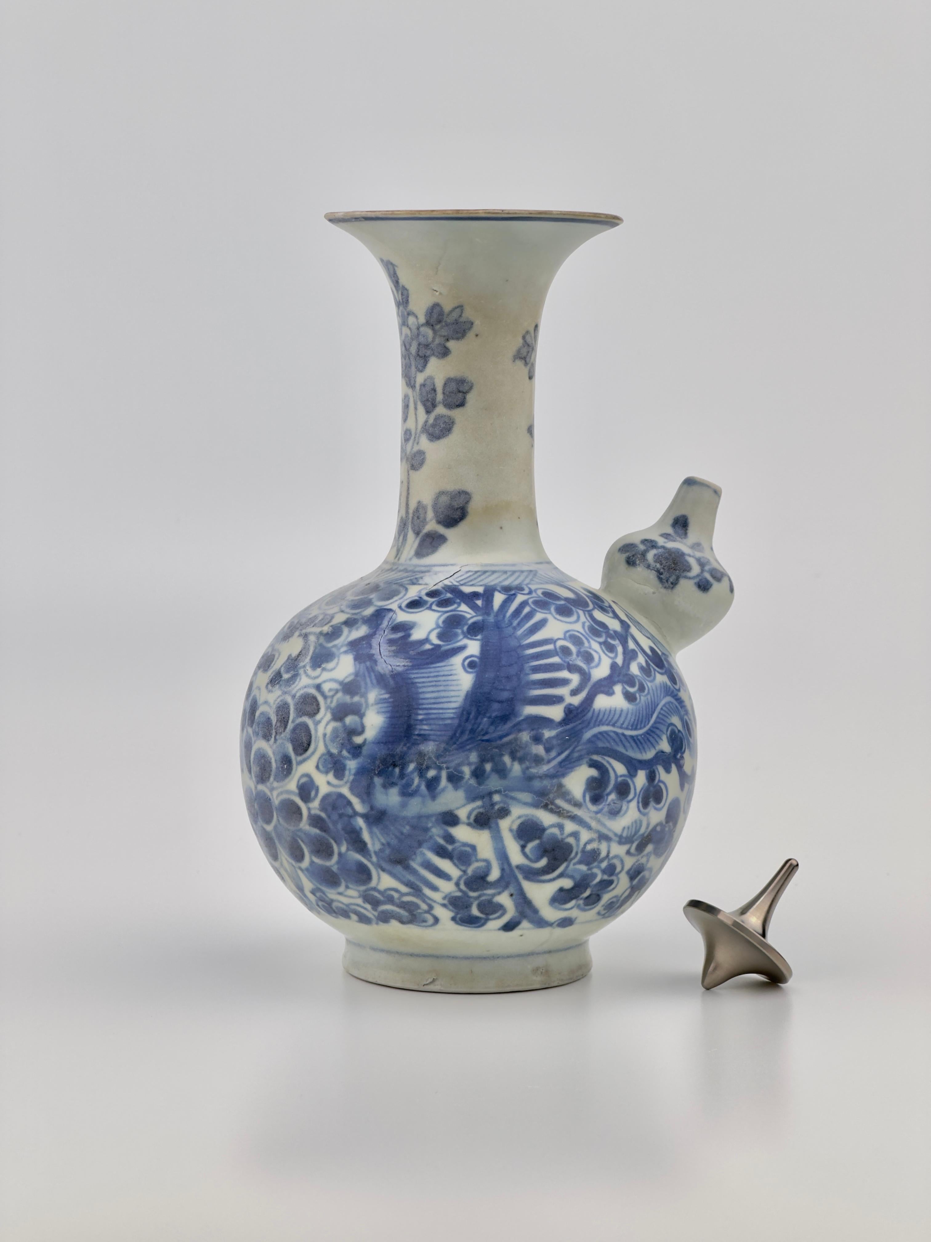 Chinese Kendi Blue And White, Qing Dynasty, Kangxi Period, C 1690 For Sale