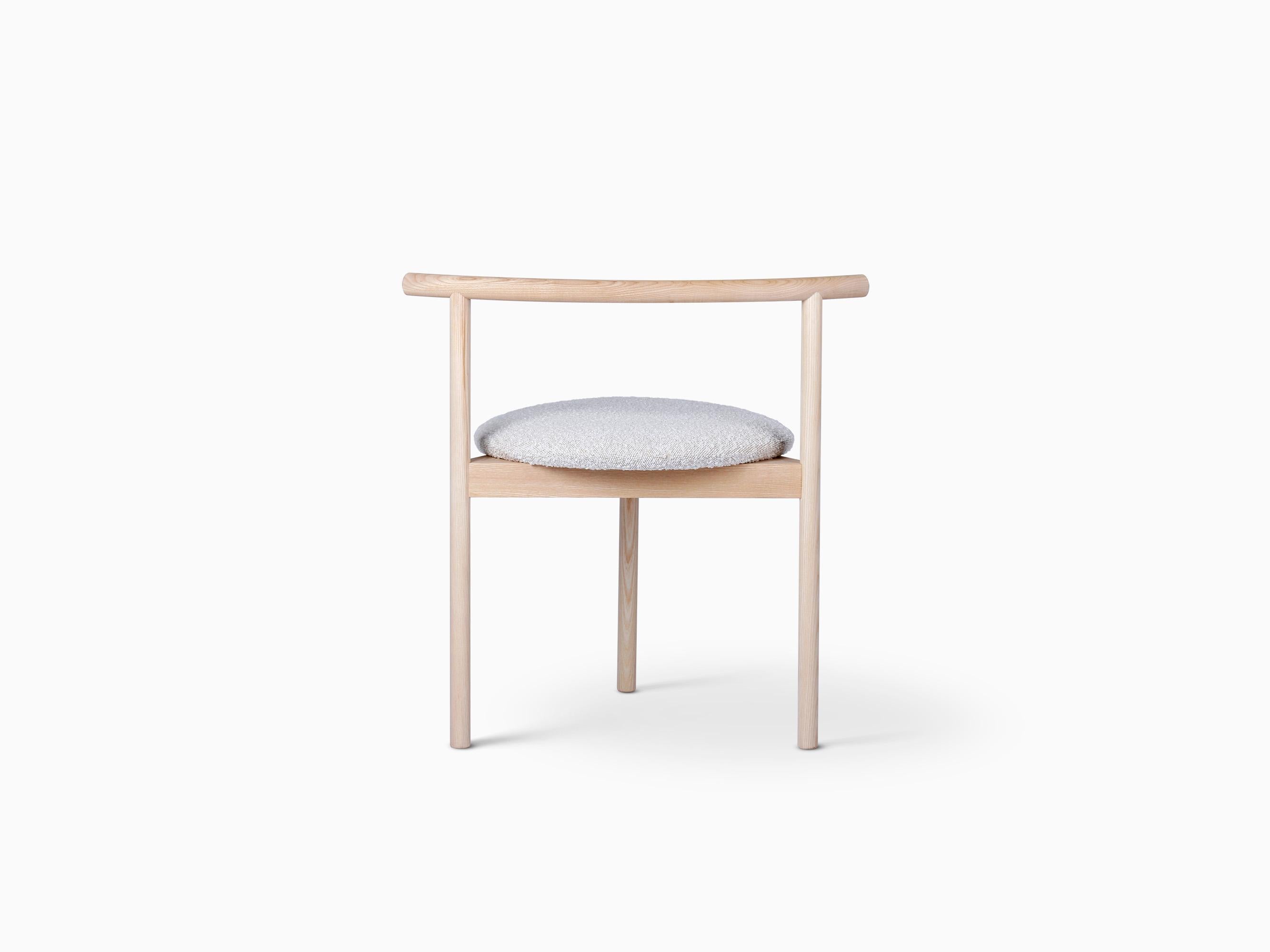 Minimalismo Sedia AITAI di Kengo Kuma - Poltrona scultorea minimalista in Wood in vendita