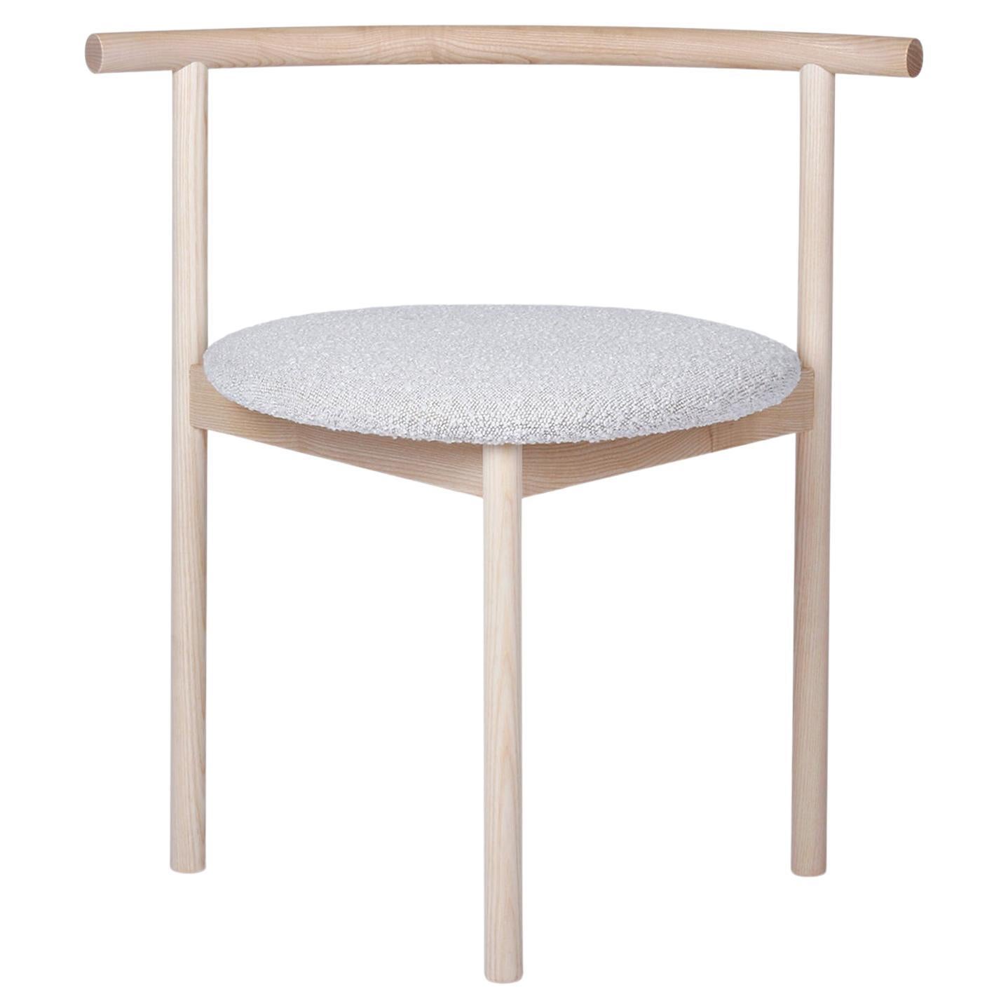 Sedia AITAI di Kengo Kuma - Poltrona scultorea minimalista in Wood in vendita