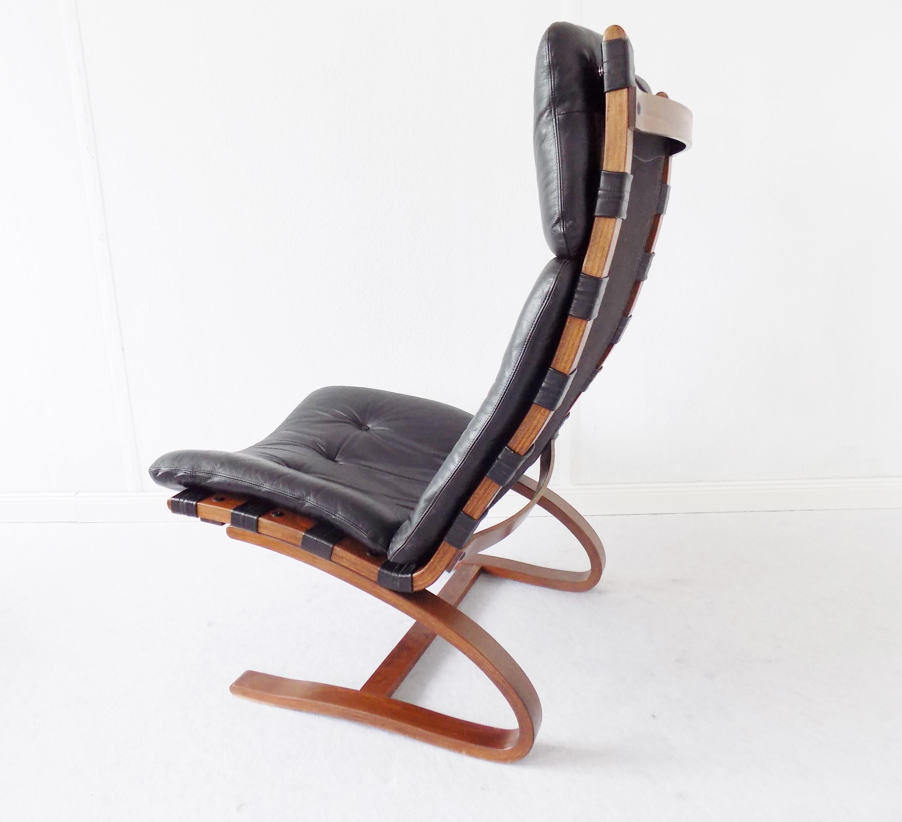 Norwegian Kengu Chair by Elsa & Nordhal Solheim, Rykken, Scandinavian modern Black leather
