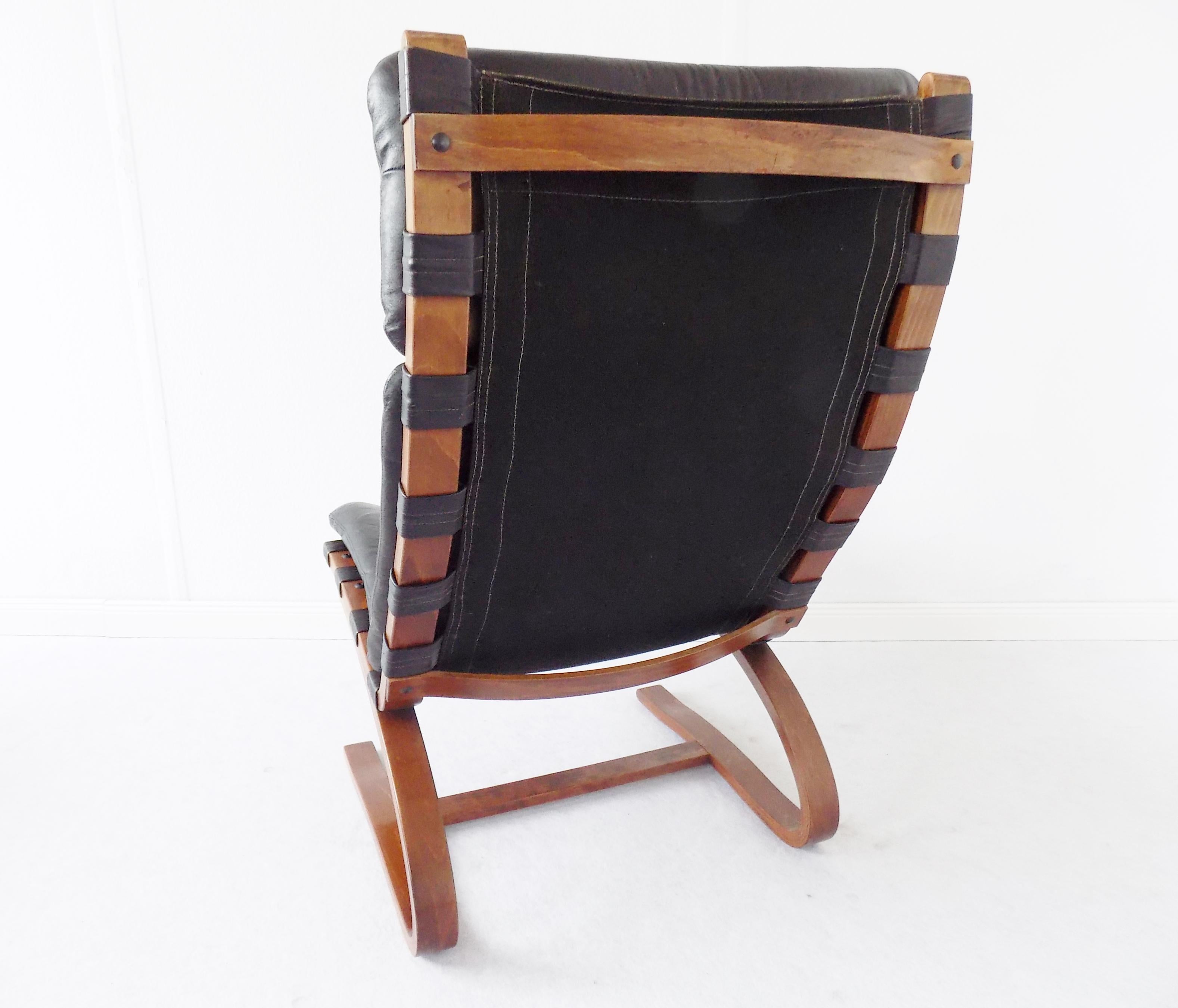 Kengu Chair by Elsa & Nordhal Solheim, Rykken, Scandinavian modern Black leather In Good Condition In Ludwigslust, Mecklenburg-Vorpommern