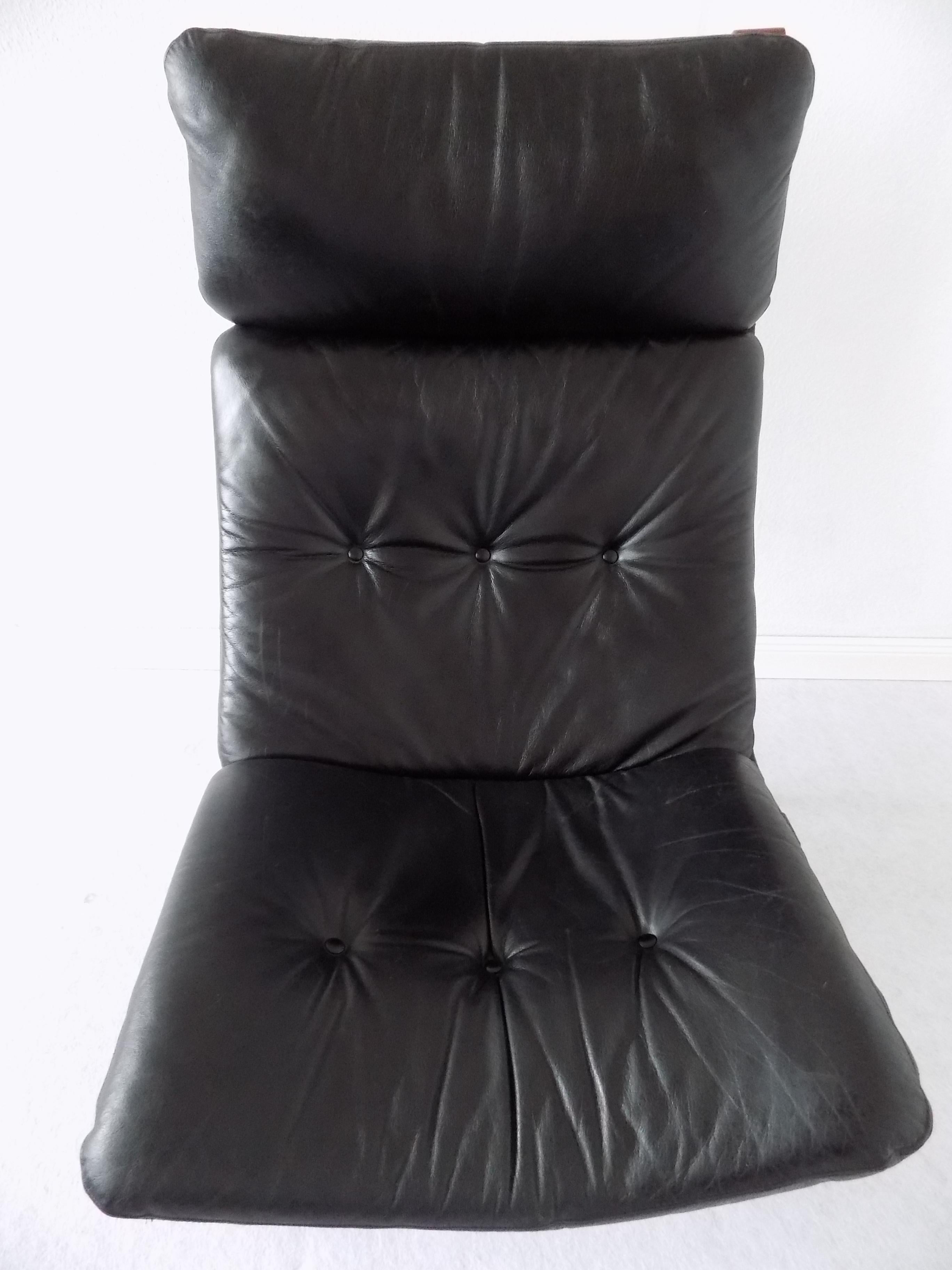 Kengu Chair by Elsa & Nordhal Solheim, Rykken, Scandinavian modern Black leather 2