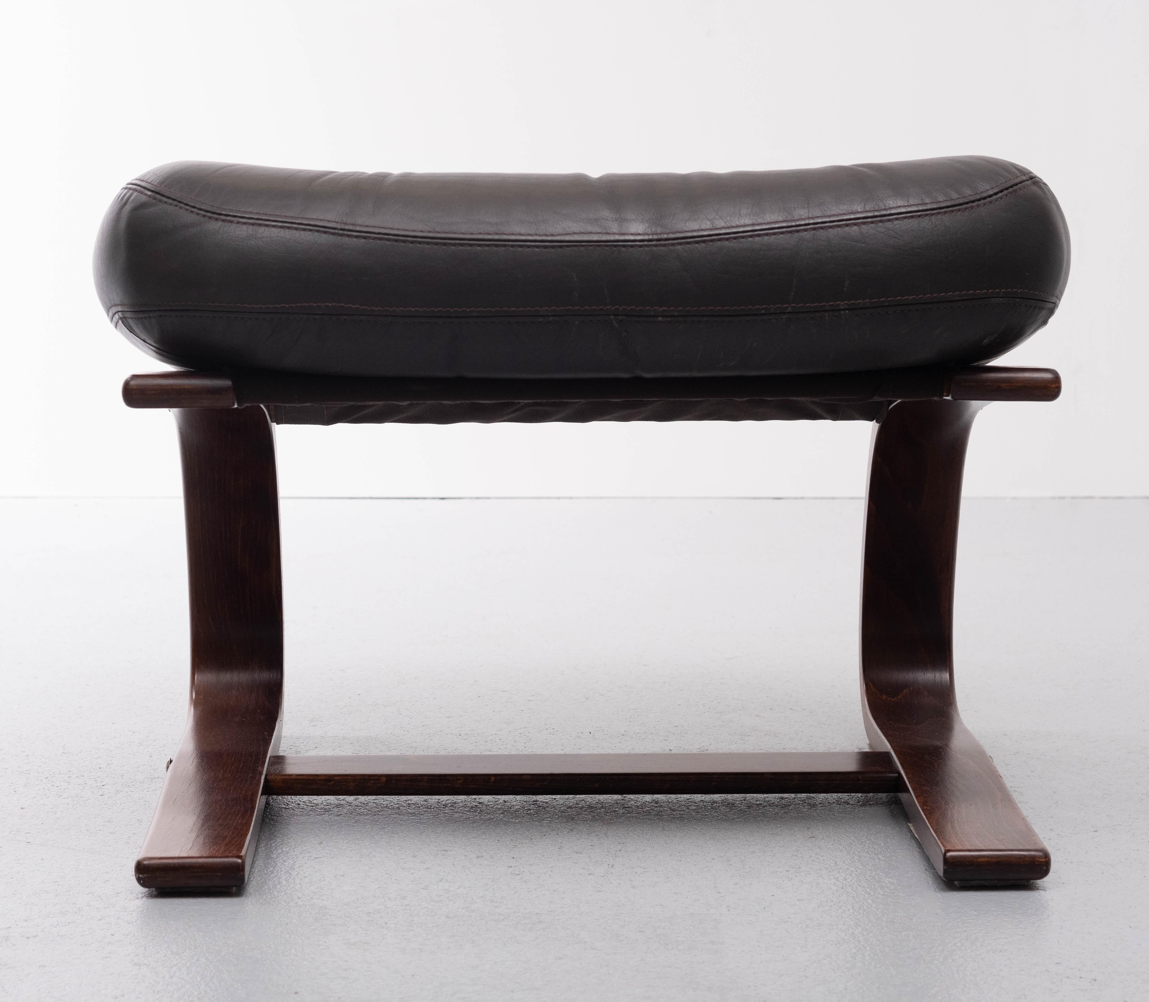 Kengu Leather Ottoman Rykken Norway 1960s In Good Condition In Den Haag, NL