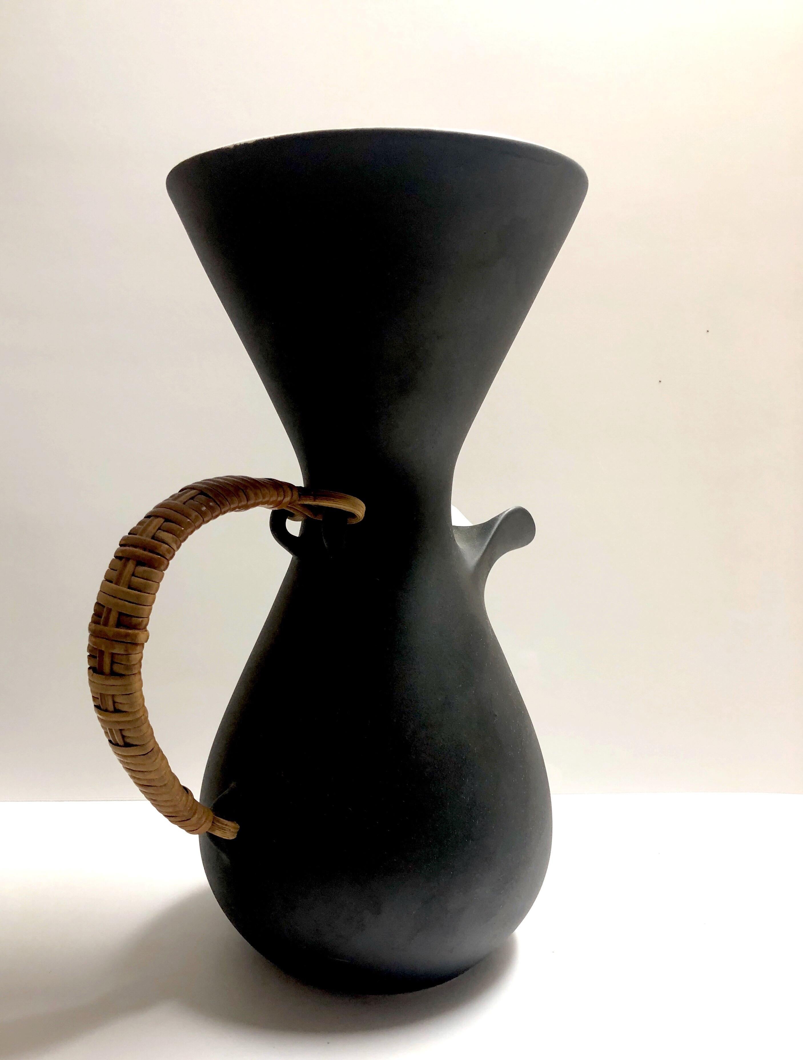 Porcelain Kenji Fujita for Freeman Lederman Matt Black Coffee Carafe