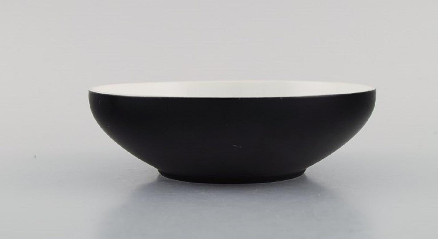 Mid-Century Modern Kenji Fujita for Tackett Associates, Four Bowls in Porcelain, Dated 1953-56 For Sale