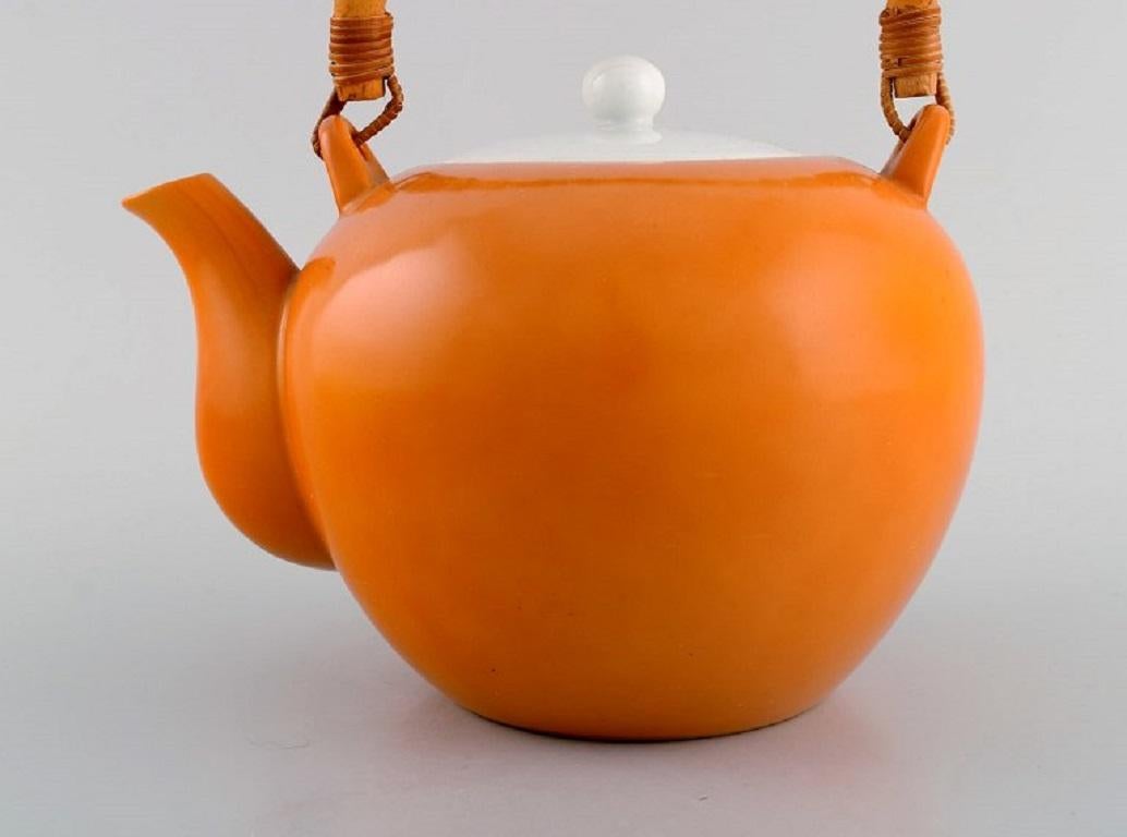 Modern Kenji Fujita for Tackett Associates, Porcelain Teapot with a Bamboo Handle For Sale