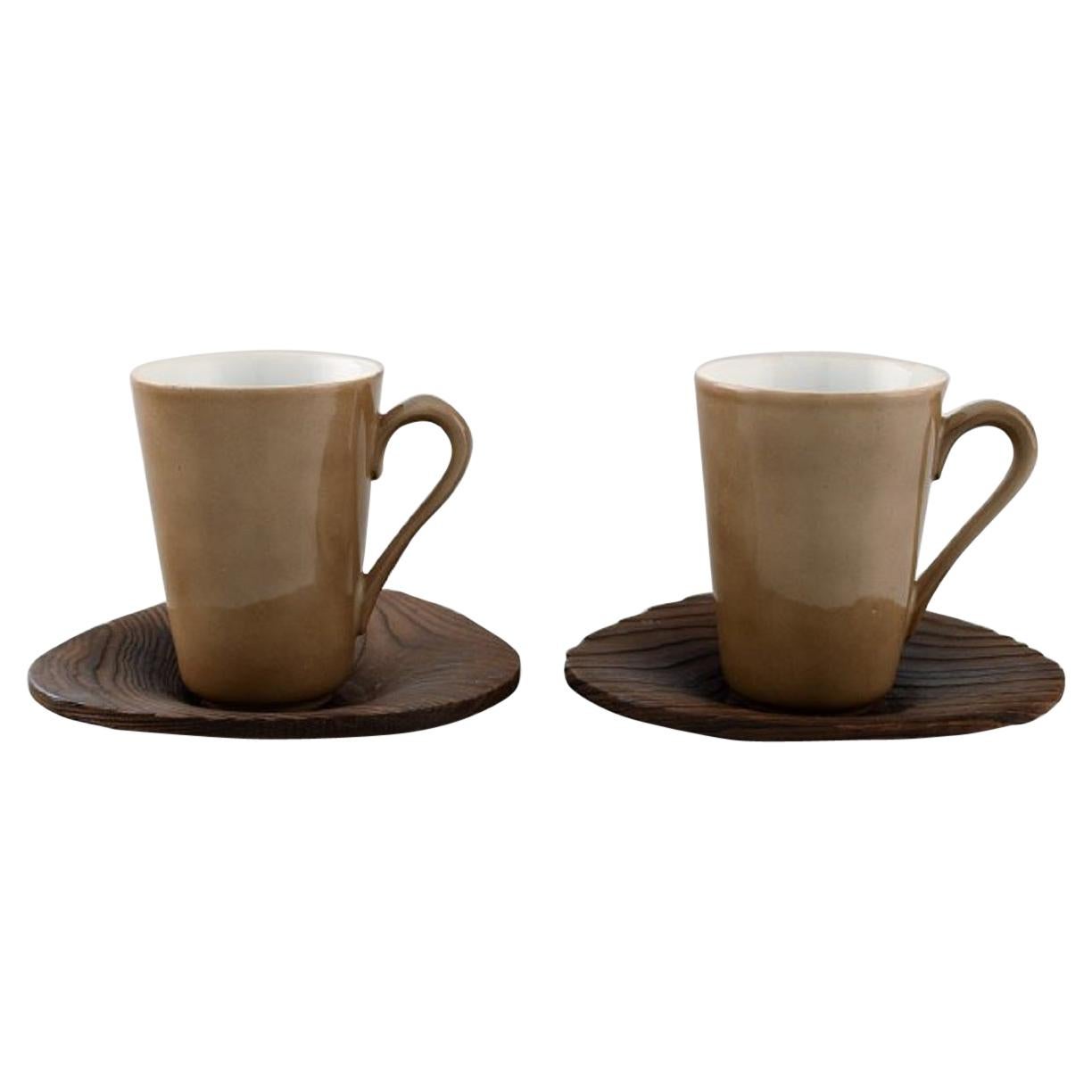 Kenji Fujita pour Tackett Associates, deux tasses à café en porcelaine avec soucoupes