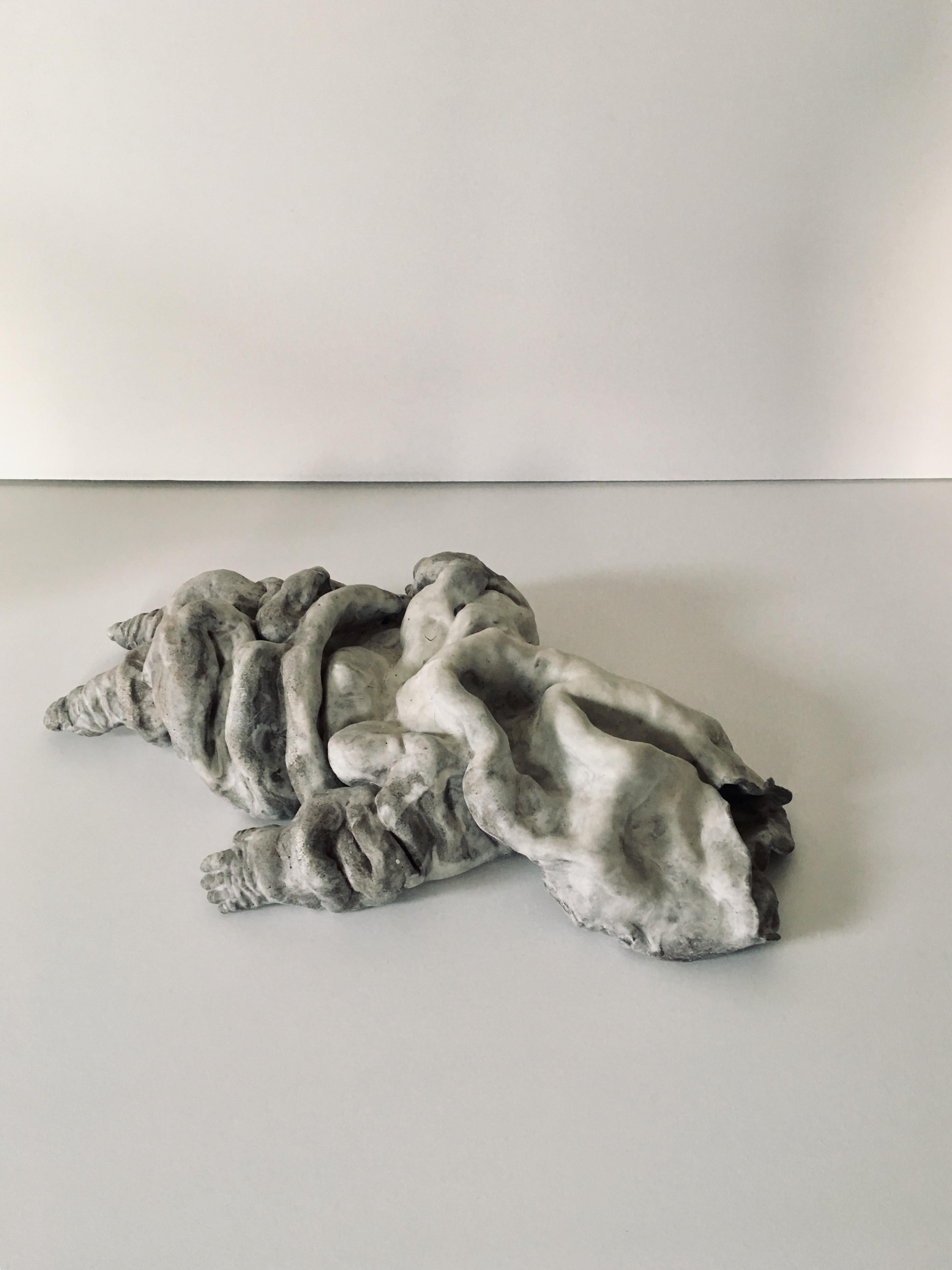 Ceramic figure lying down, sculpture: Figurative 'Wasted' - Sculpture by Kenjiro Kitade