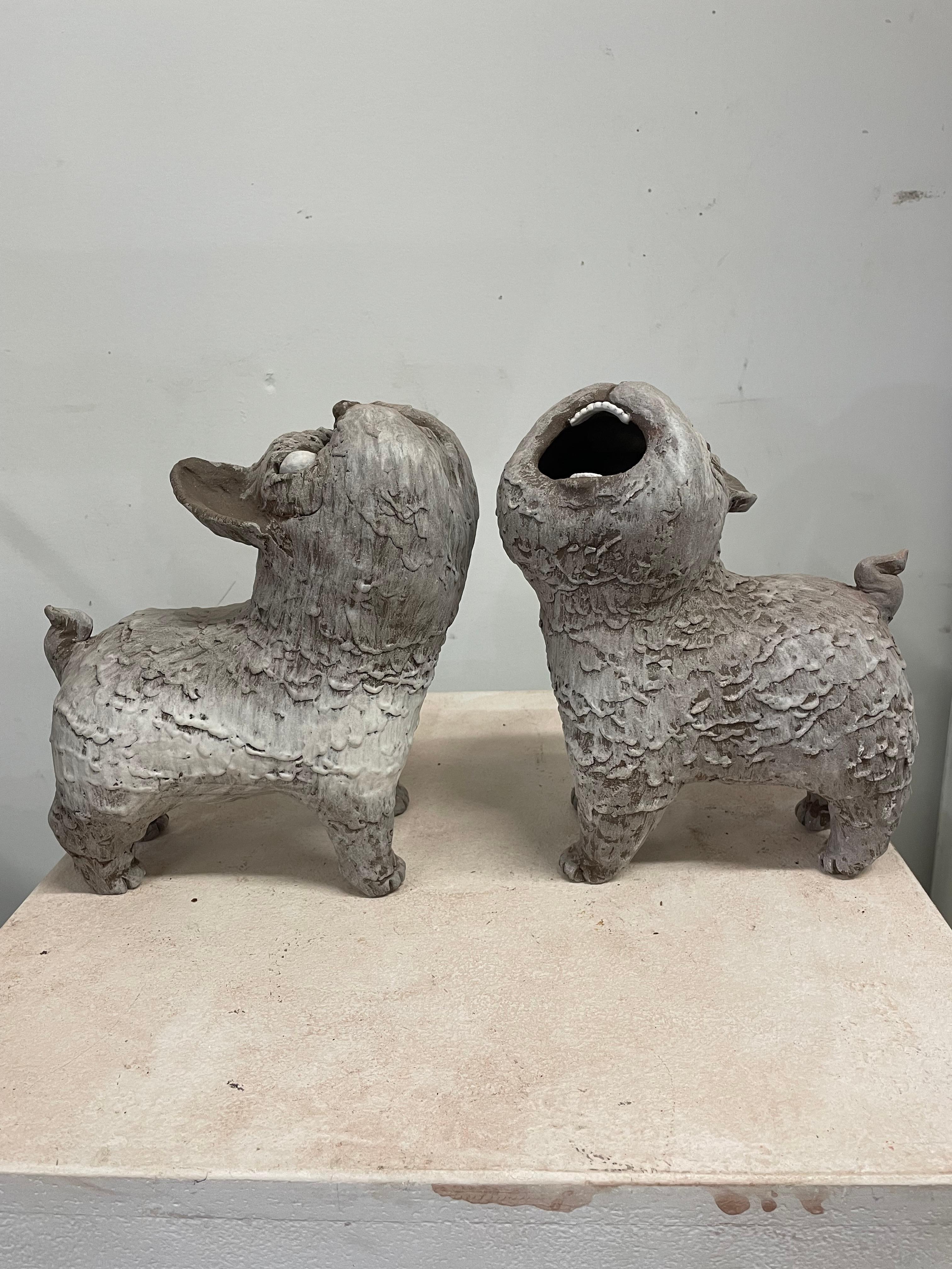 Set of Ceramic Foo Dogs: 'Foo Dogs #3'' - Contemporary Sculpture by Kenjiro Kitade