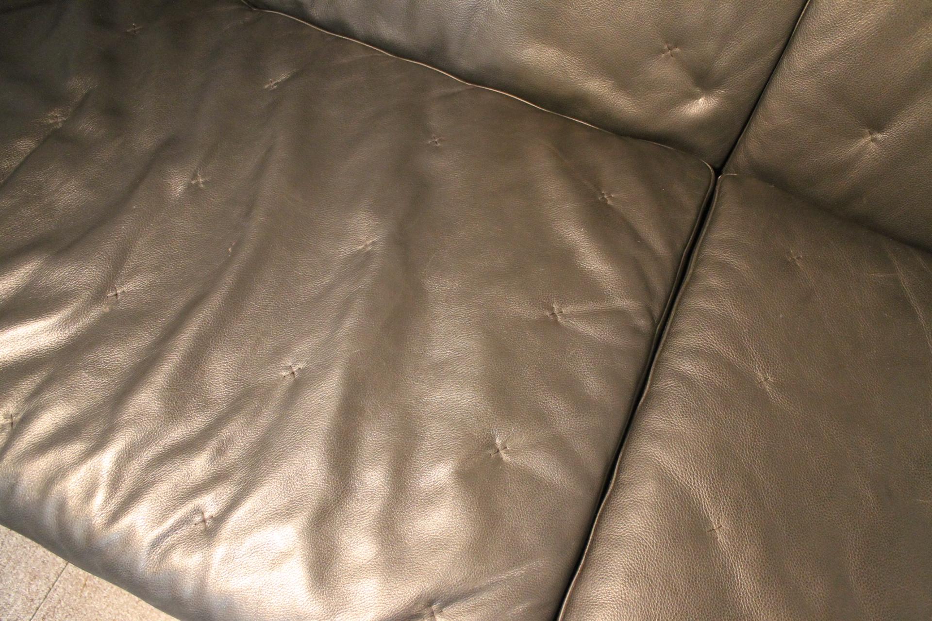 Kennedee Jr Sofa, Poltrona Frau , 20th Century 4
