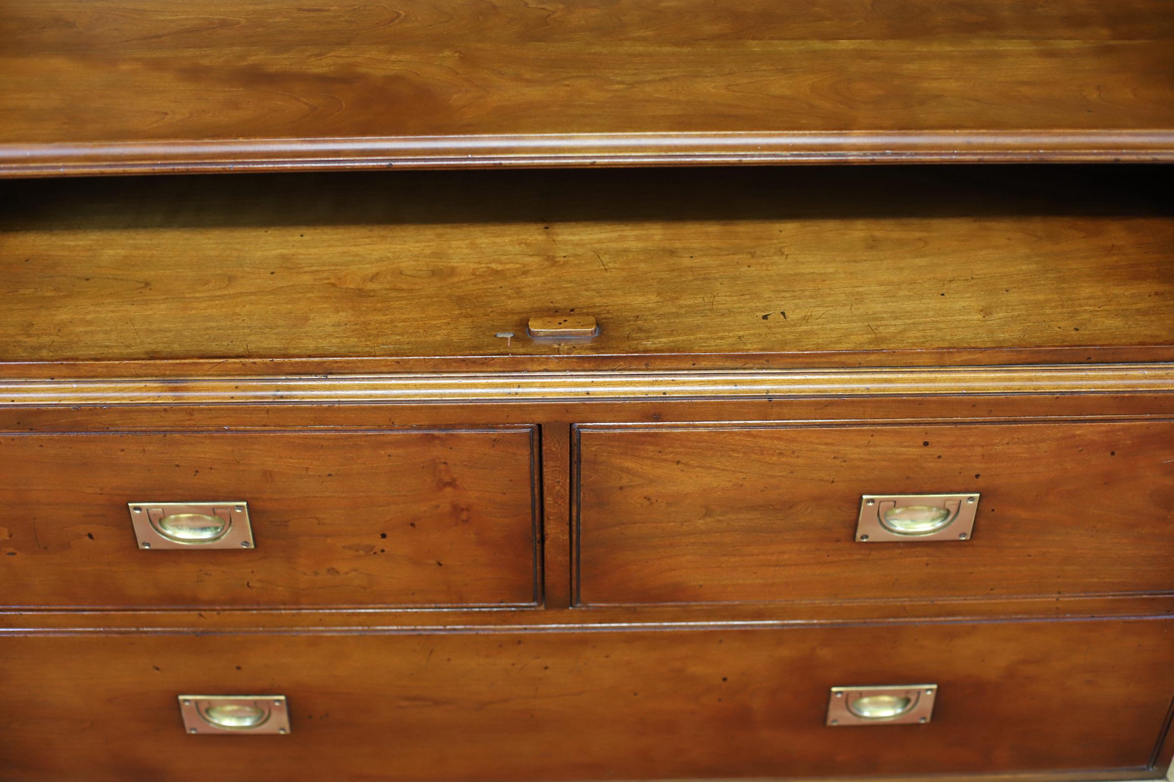 Kennedy Of Ipswich , Lovely Walnut And Brass Military Campaign Bookcase For Sale 1