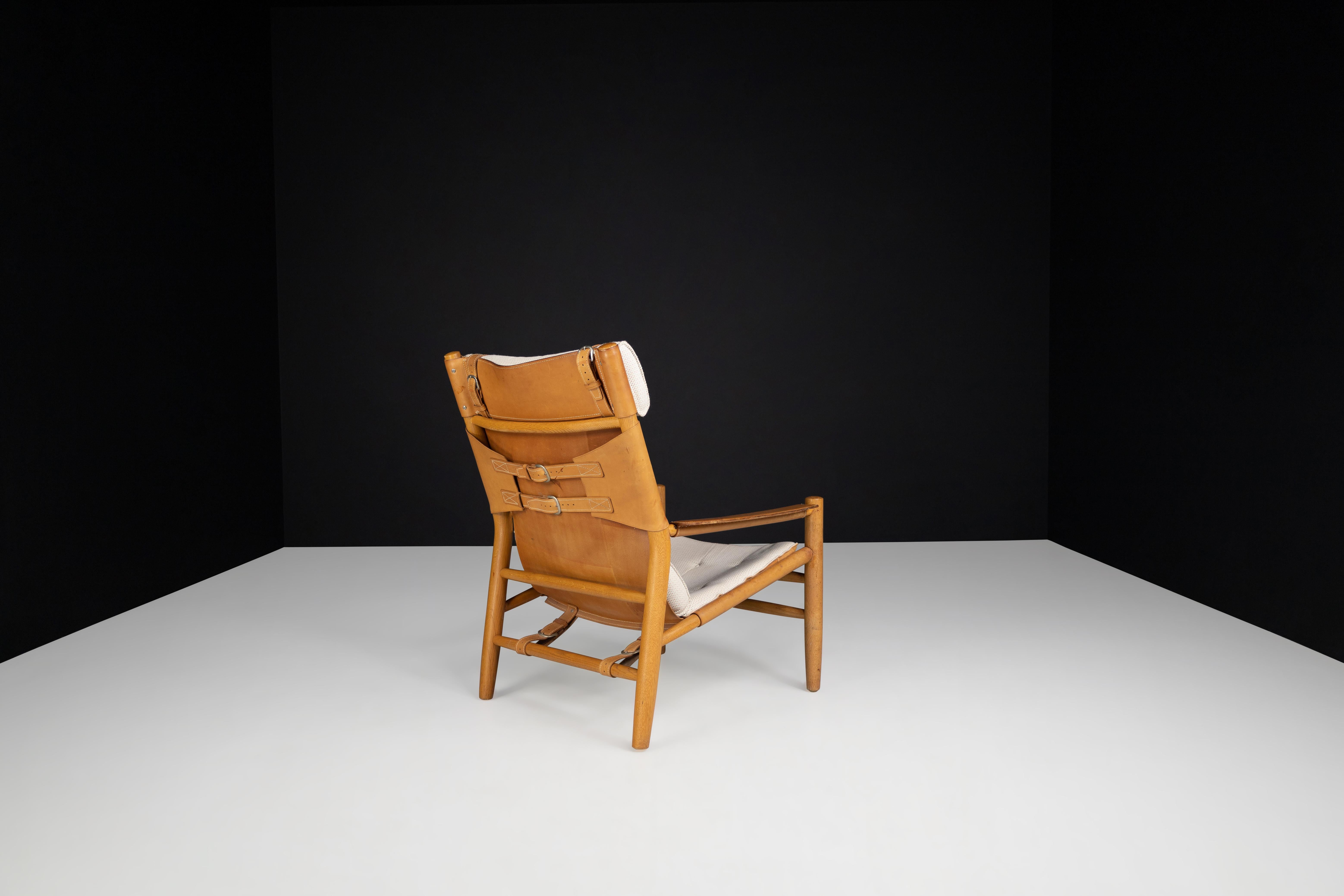 Kenneth Bergenblad for DUX 'Dormi' Leather and Oak Lounge Chairs, Sweden 1970s 6