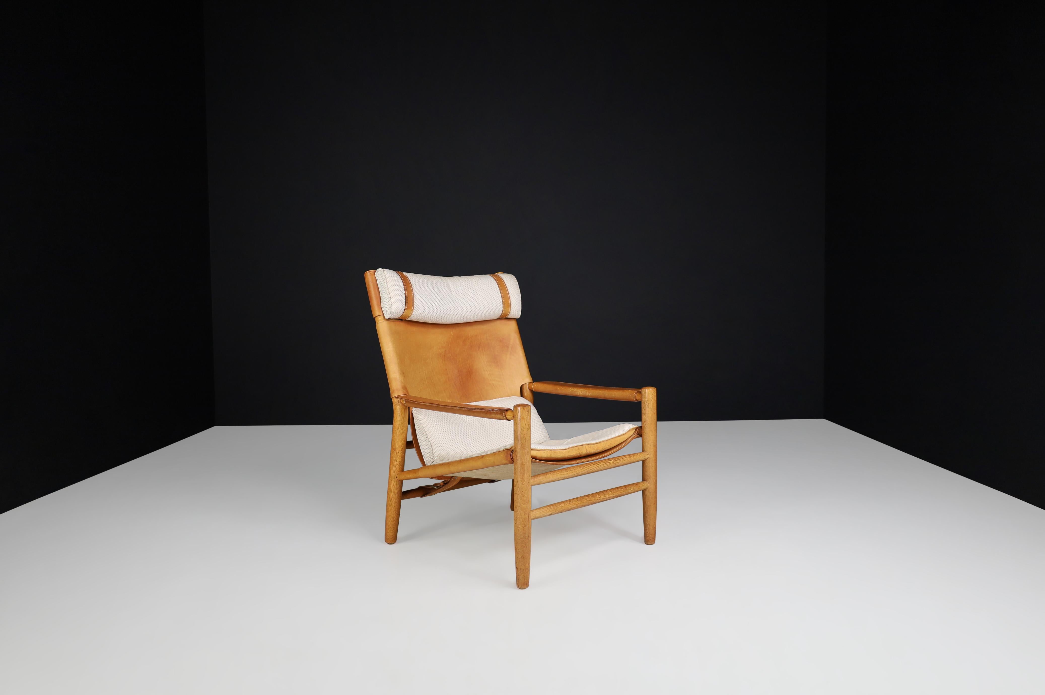 Kenneth Bergenblad for DUX 'Dormi' Leather and Oak Lounge Chairs, Sweden 1970s 9