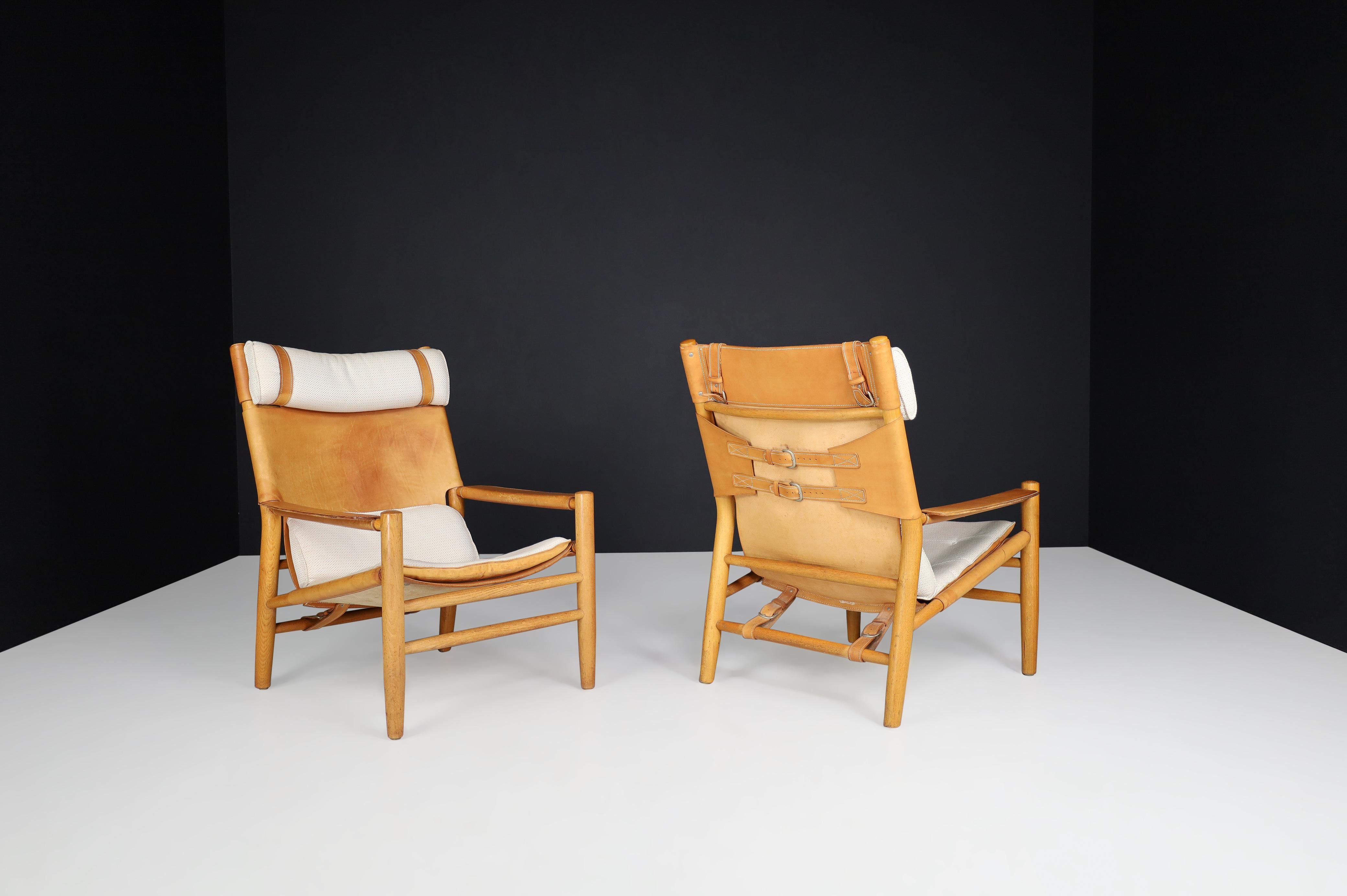 Kenneth Bergenblad for DUX 'Dormi' Leather and Oak Lounge Chairs, Sweden 1970s   2