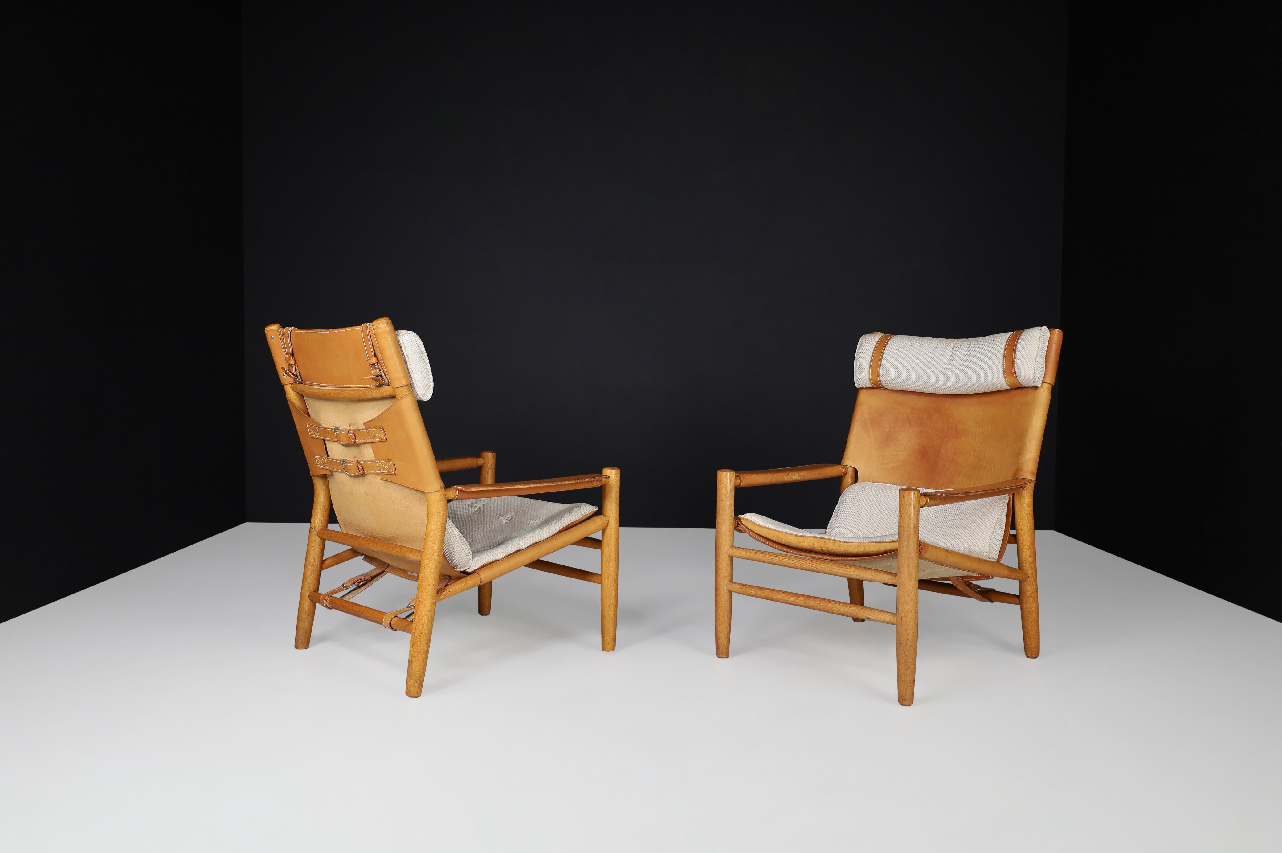 Kenneth Bergenblad for DUX 'Dormi' Leather and Oak Lounge Chairs, Sweden 1970s   3