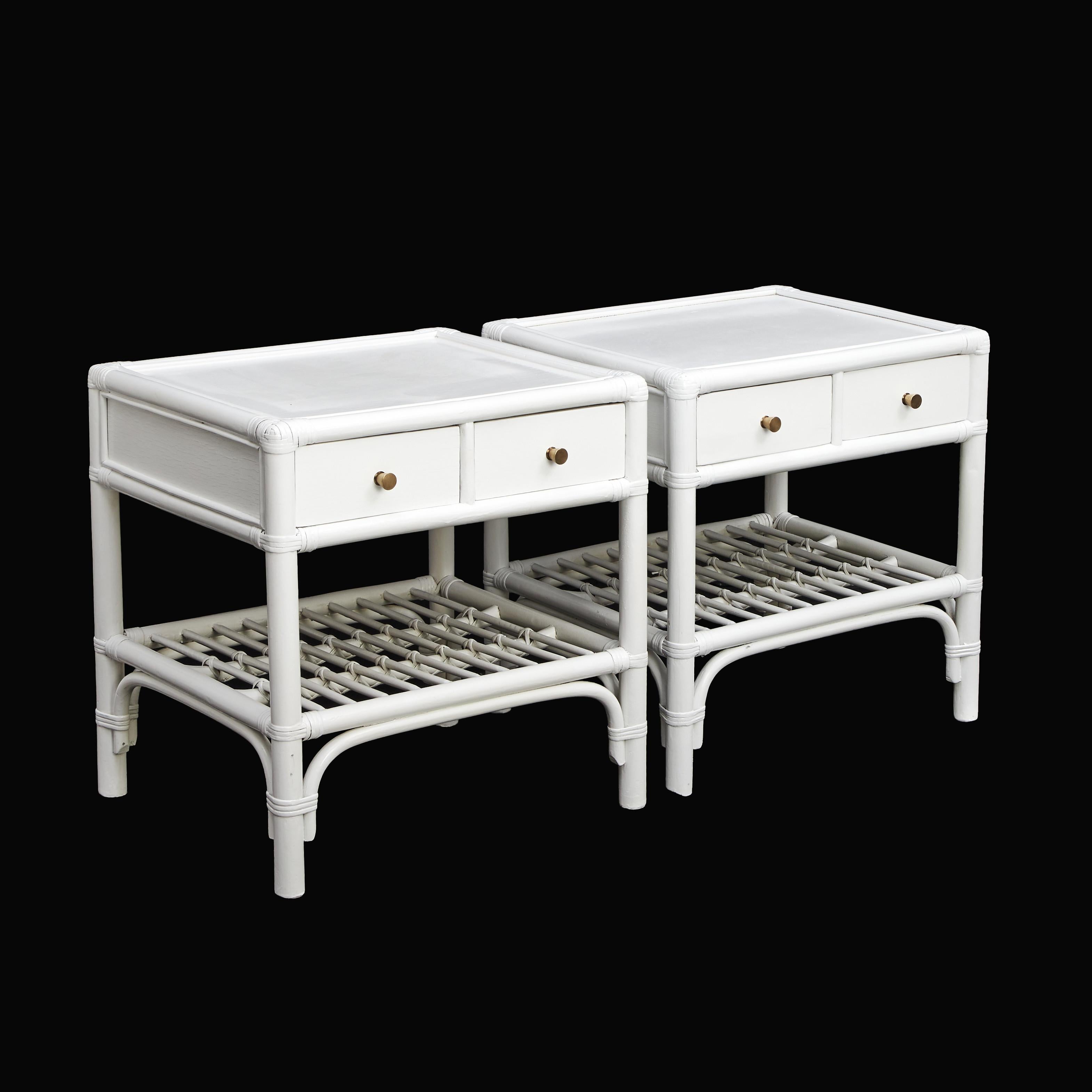 Kenneth Bergenblad par de Mesillas de noche de madera blanca para DUX, Suecia, 1960 en Bueno estado para la venta en Paris, FR