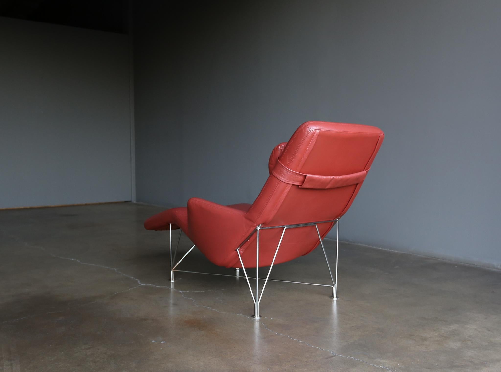 Kenneth Bergenblad Superspider Leather Lounge Chair for DUX, circa 1987 In Good Condition In Costa Mesa, CA