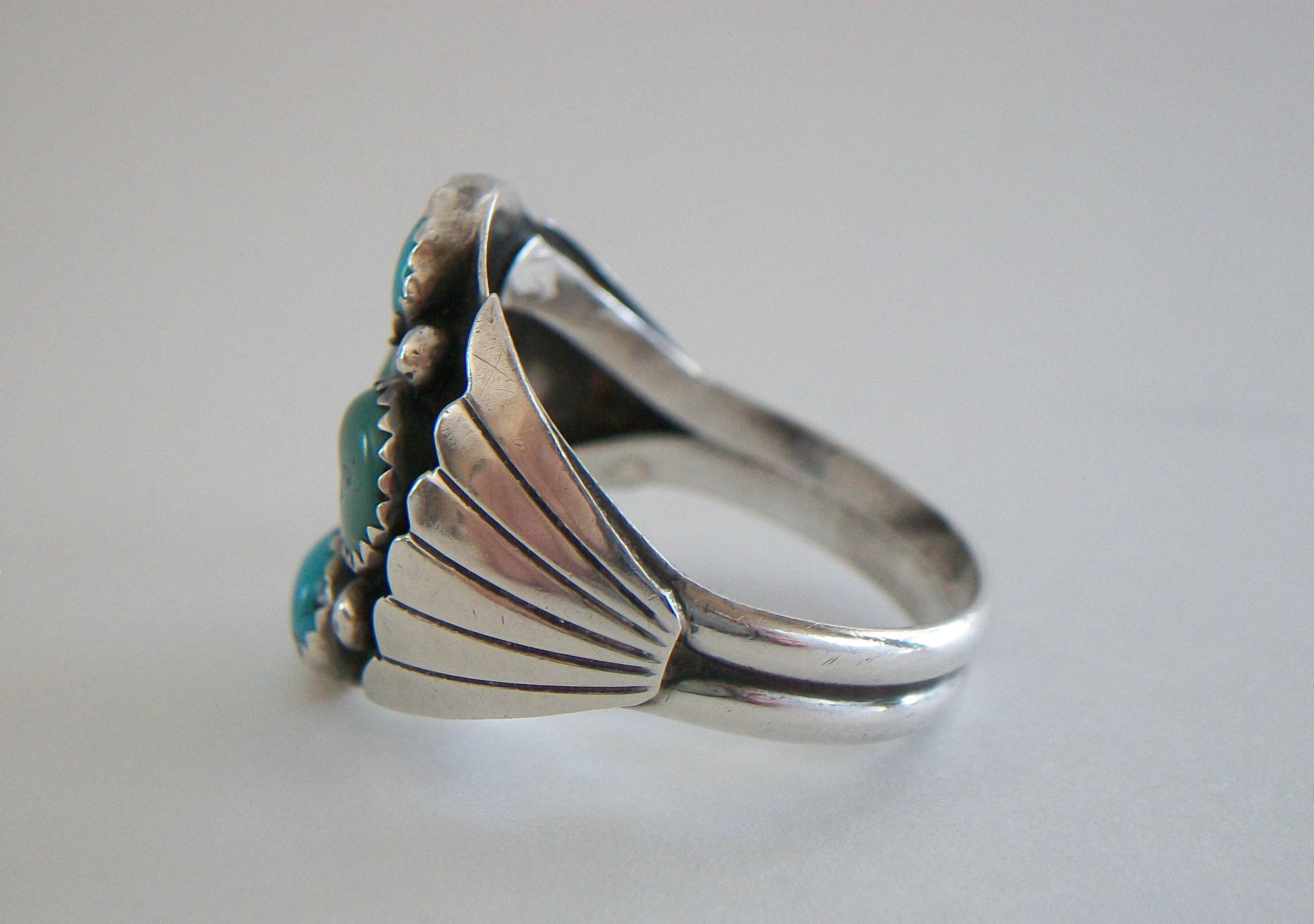 KENNETH ETSITTY - Anello in turchese Navajo e argento - Stati Uniti - Anni '70 circa in vendita 4