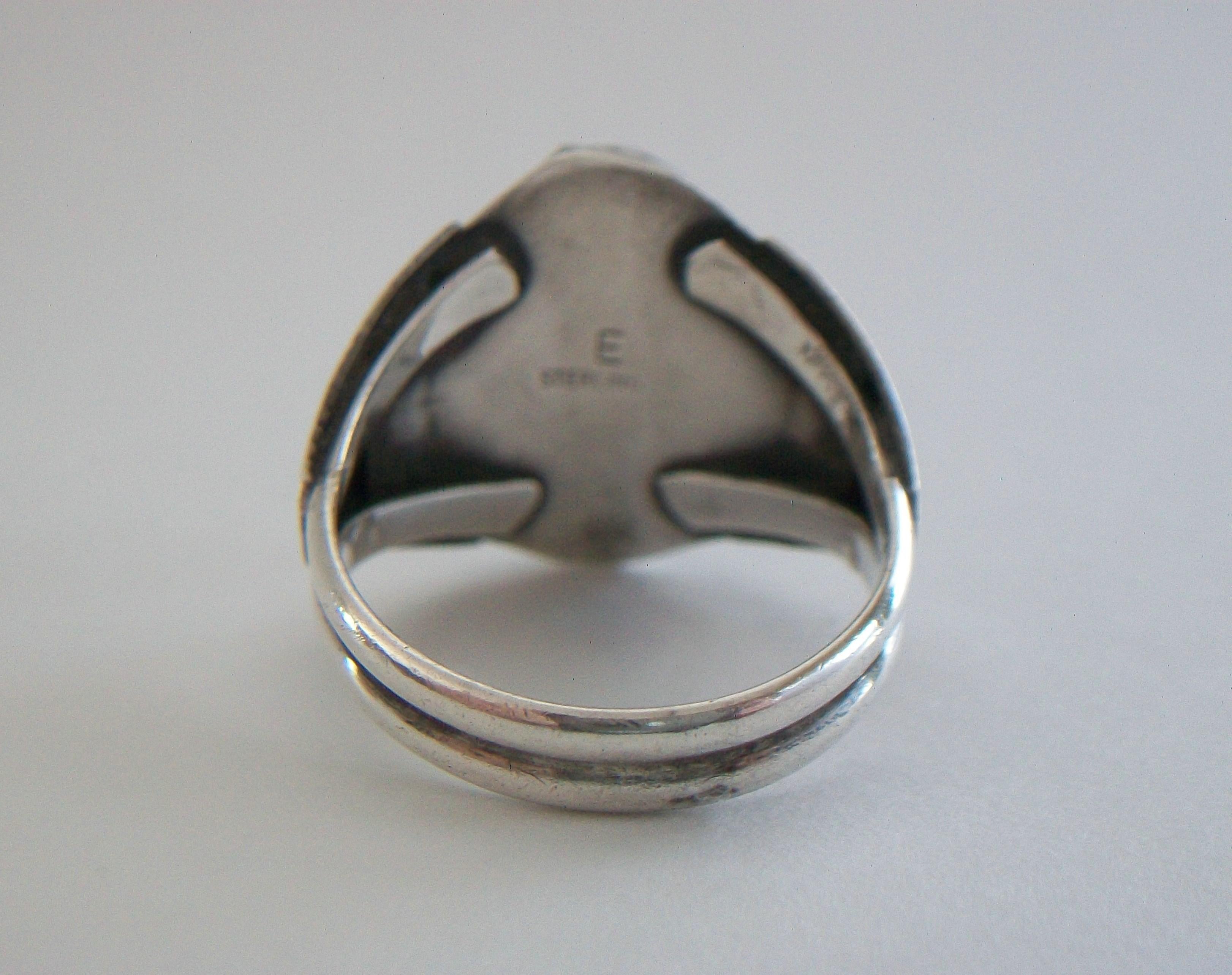 KENNETH ETSITTY - Anello in turchese Navajo e argento - Stati Uniti - Anni '70 circa in vendita 5