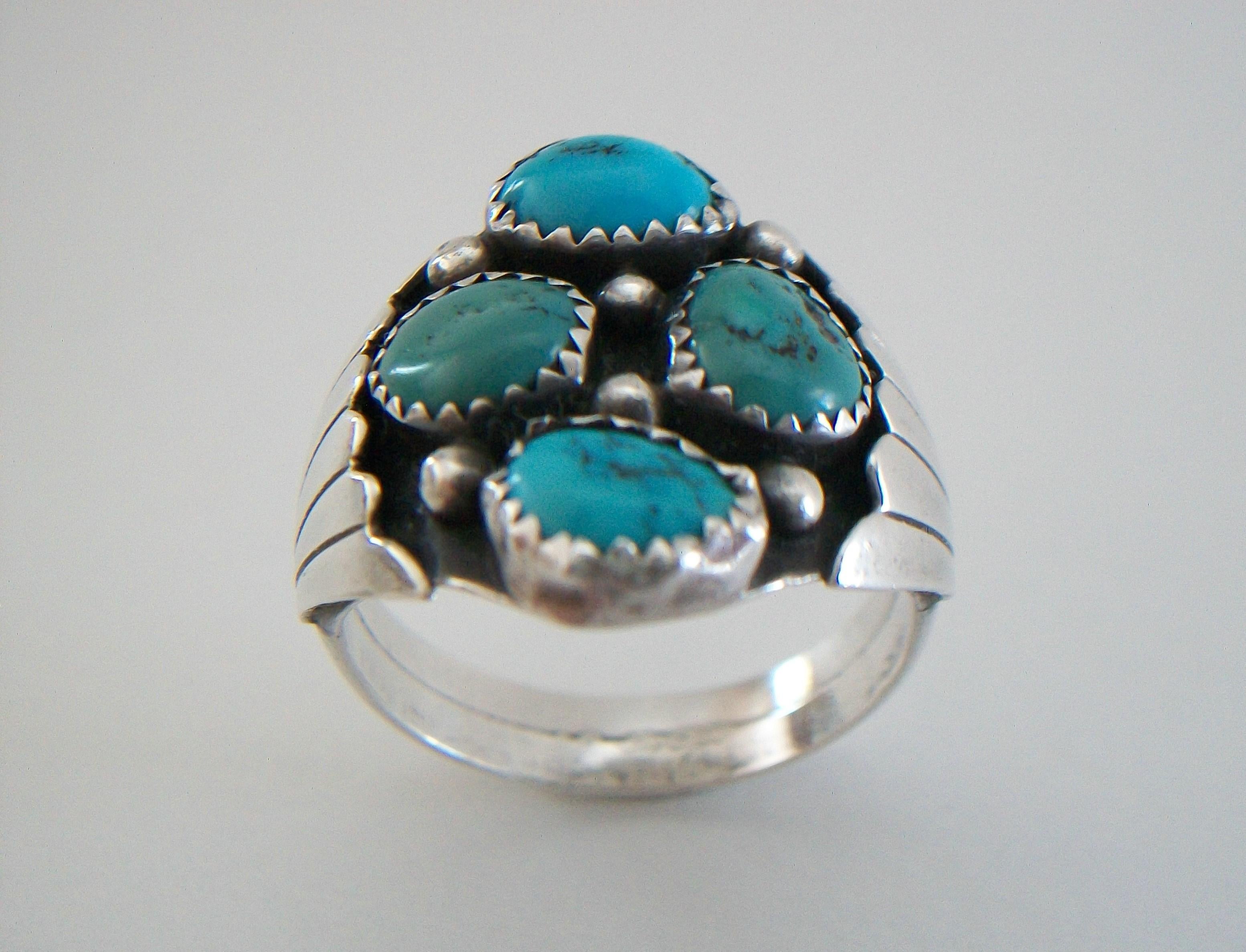 KENNETH ETSITTY - Anello in turchese Navajo e argento - Stati Uniti - Anni '70 circa In condizioni buone in vendita a Chatham, CA