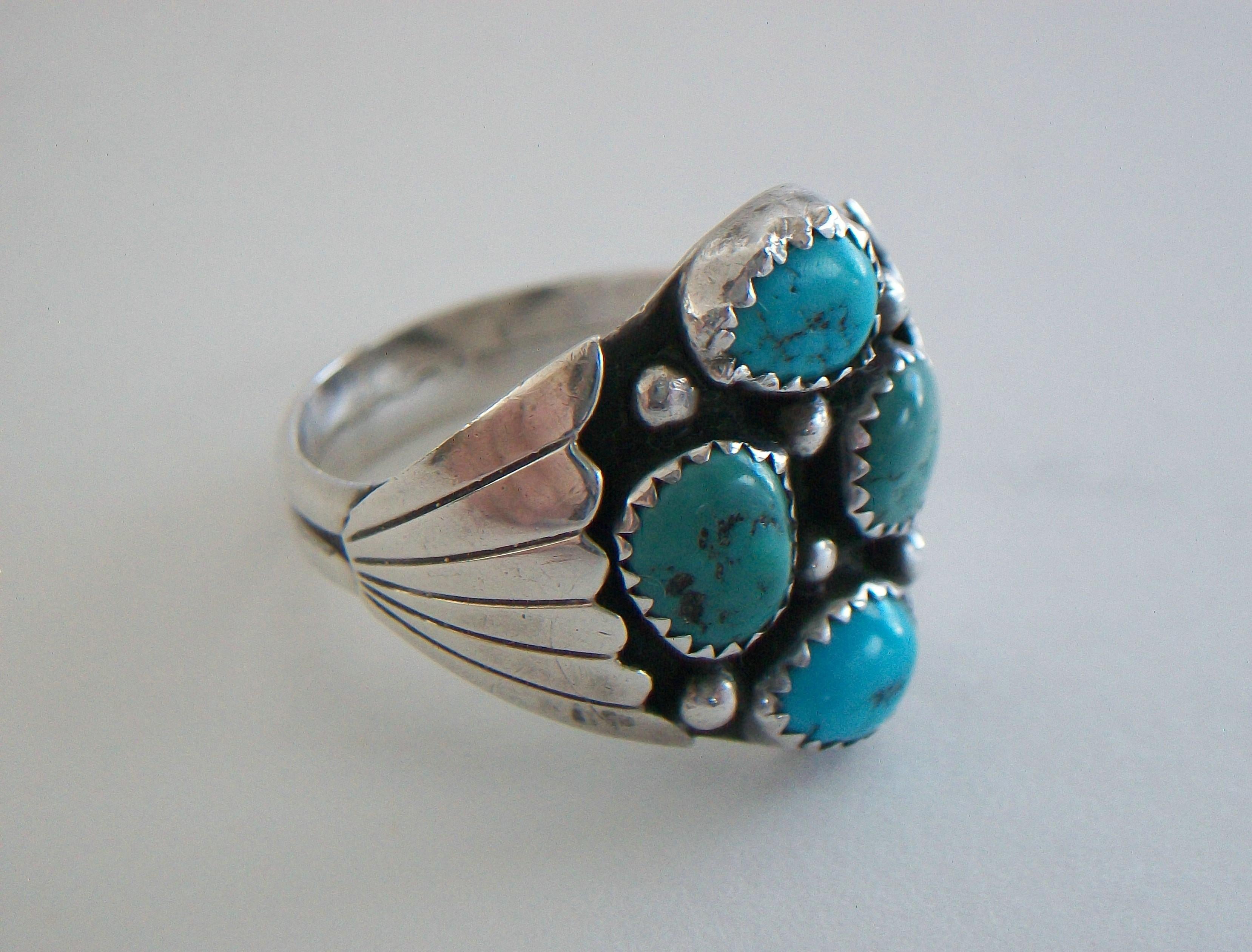 KENNETH ETSITTY - Anello in turchese Navajo e argento - Stati Uniti - Anni '70 circa in vendita 1