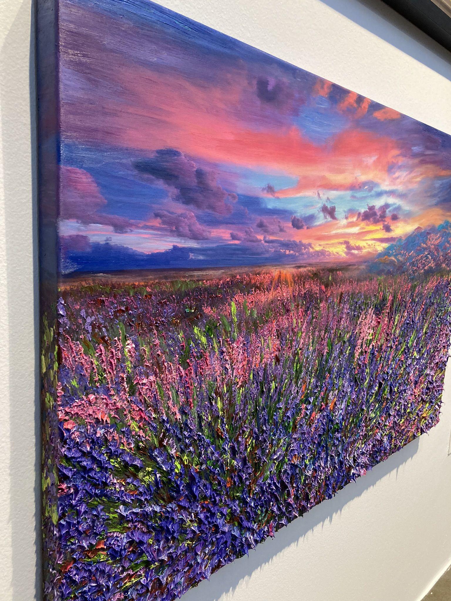 Lavender Hill, peinture, huile sur toile - Impressionnisme Painting par Kenneth Halvorsen