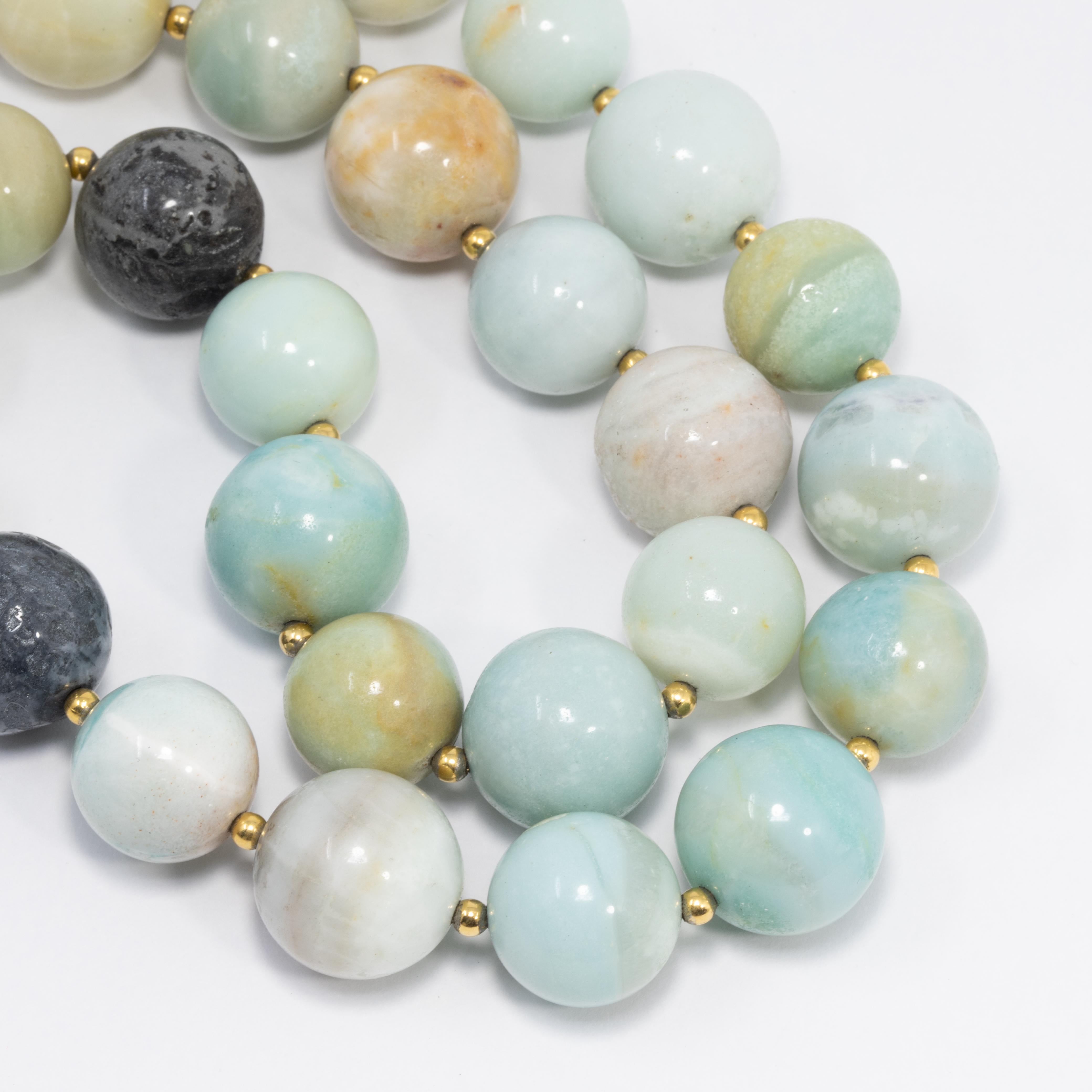 Perle Kenneth Jay Lane Collier de perles d' amazonite avec accents dorés en vente
