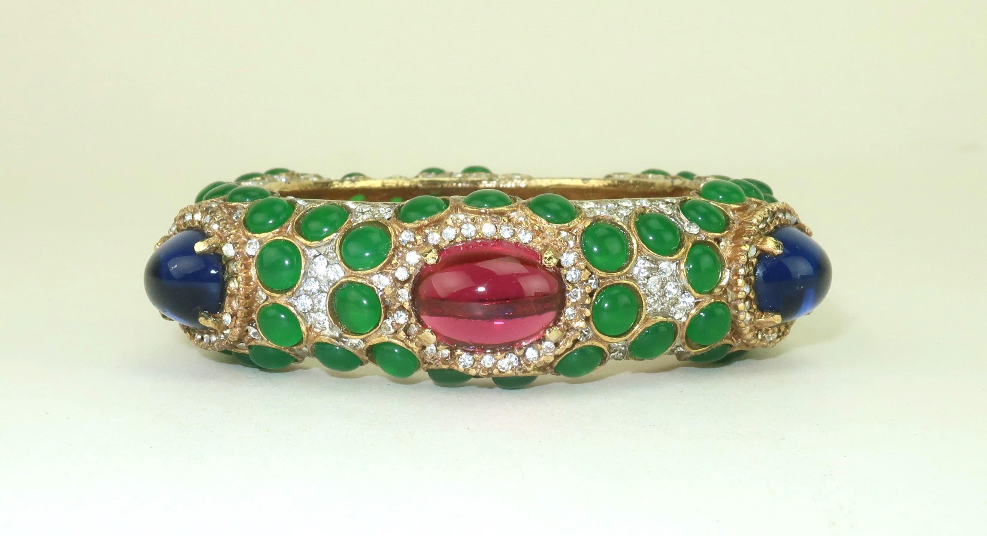Bracciale con cabochon ingioiellato di Kenneth Jay Lane, 1960's in vendita 1