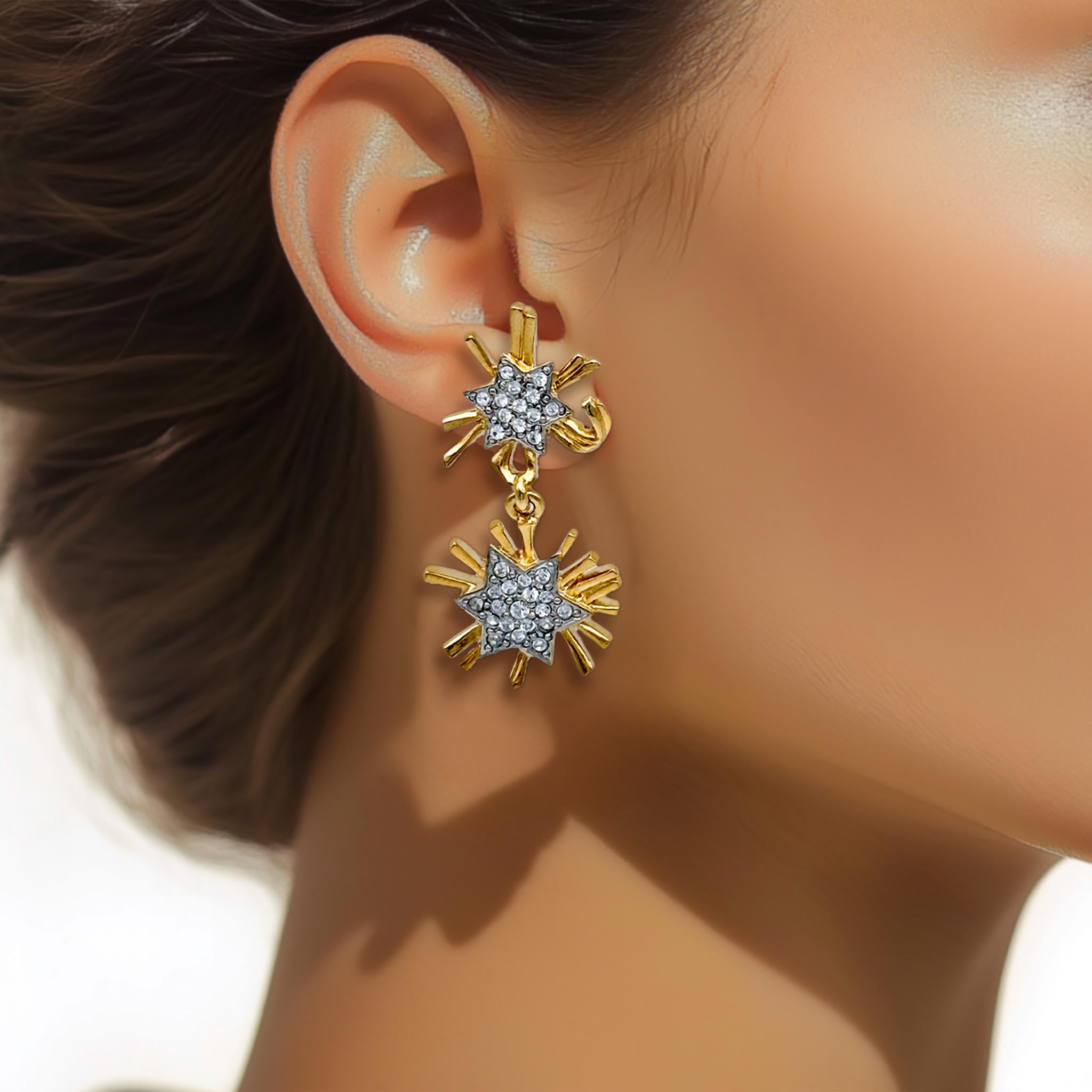 Kenneth Jay Lane Designer Orecchini a goccia in oro con cristalli Swarovski In condizioni Nuovo in vendita a Santa Monica, CA